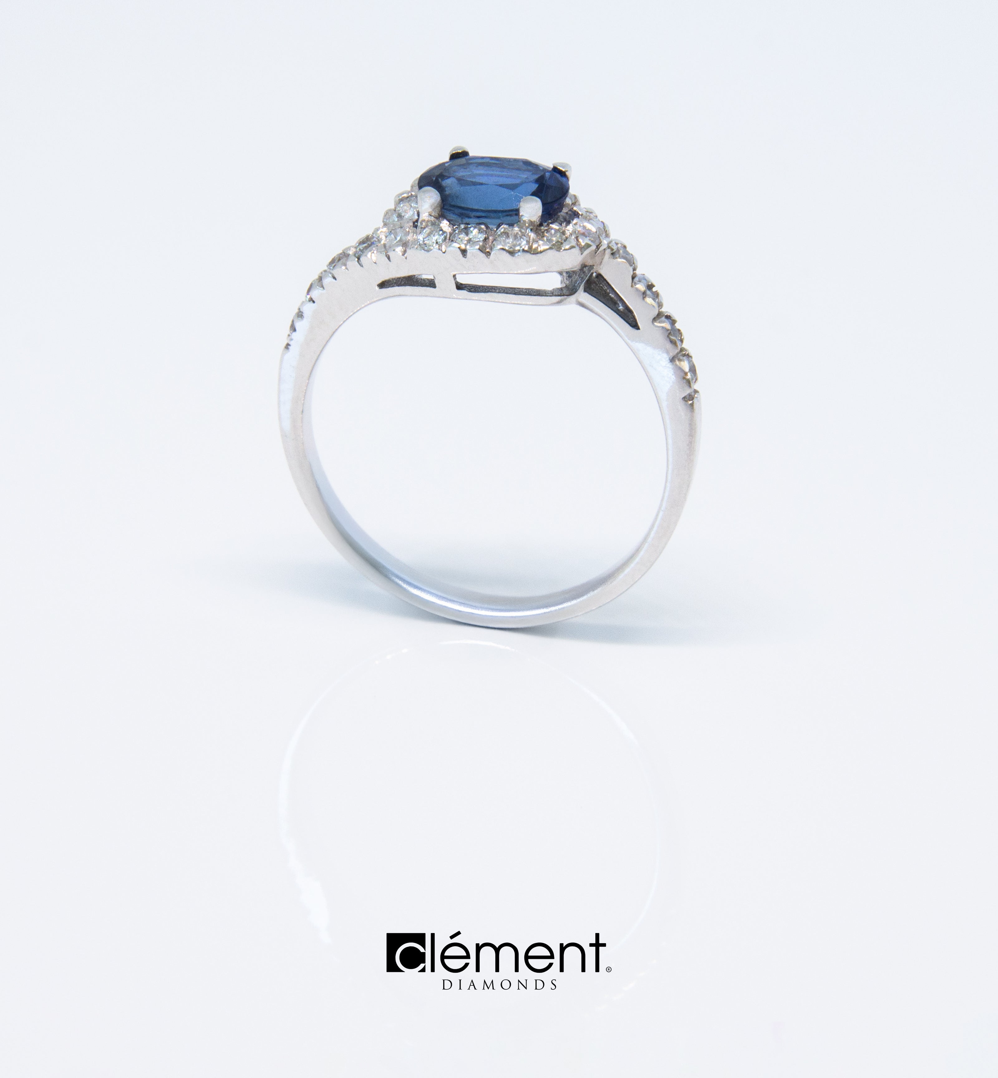 18ct White Gold Diamond and Blue Sapphire Ring
