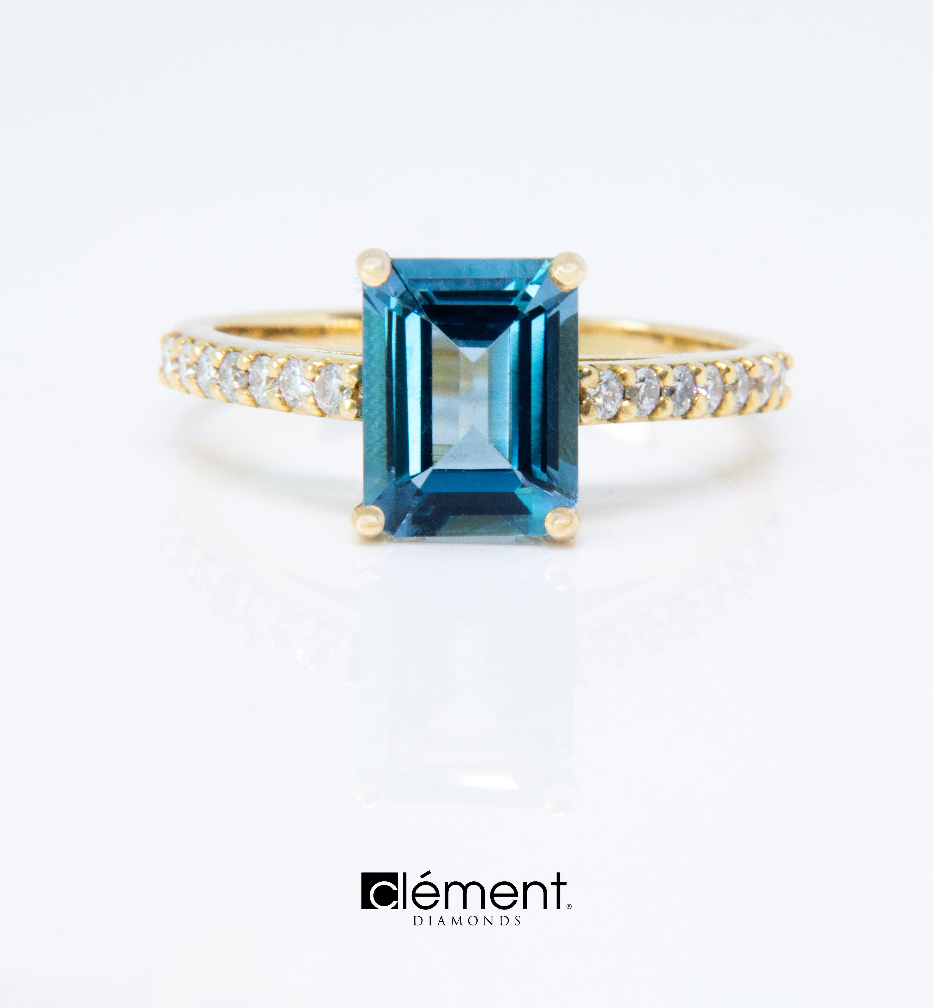 18ct Yellow Gold London Blue Topaz and Diamond Ring