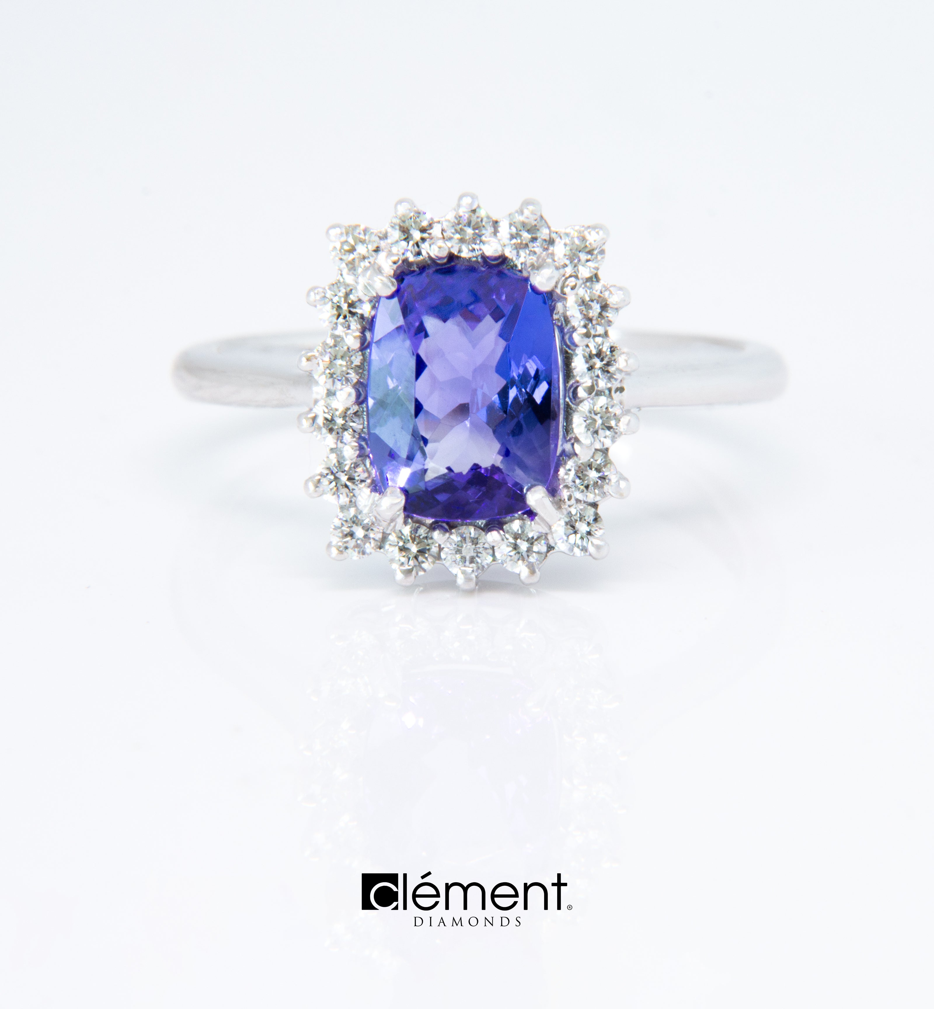 18ct White Gold Diamond and Tanzanite Ring