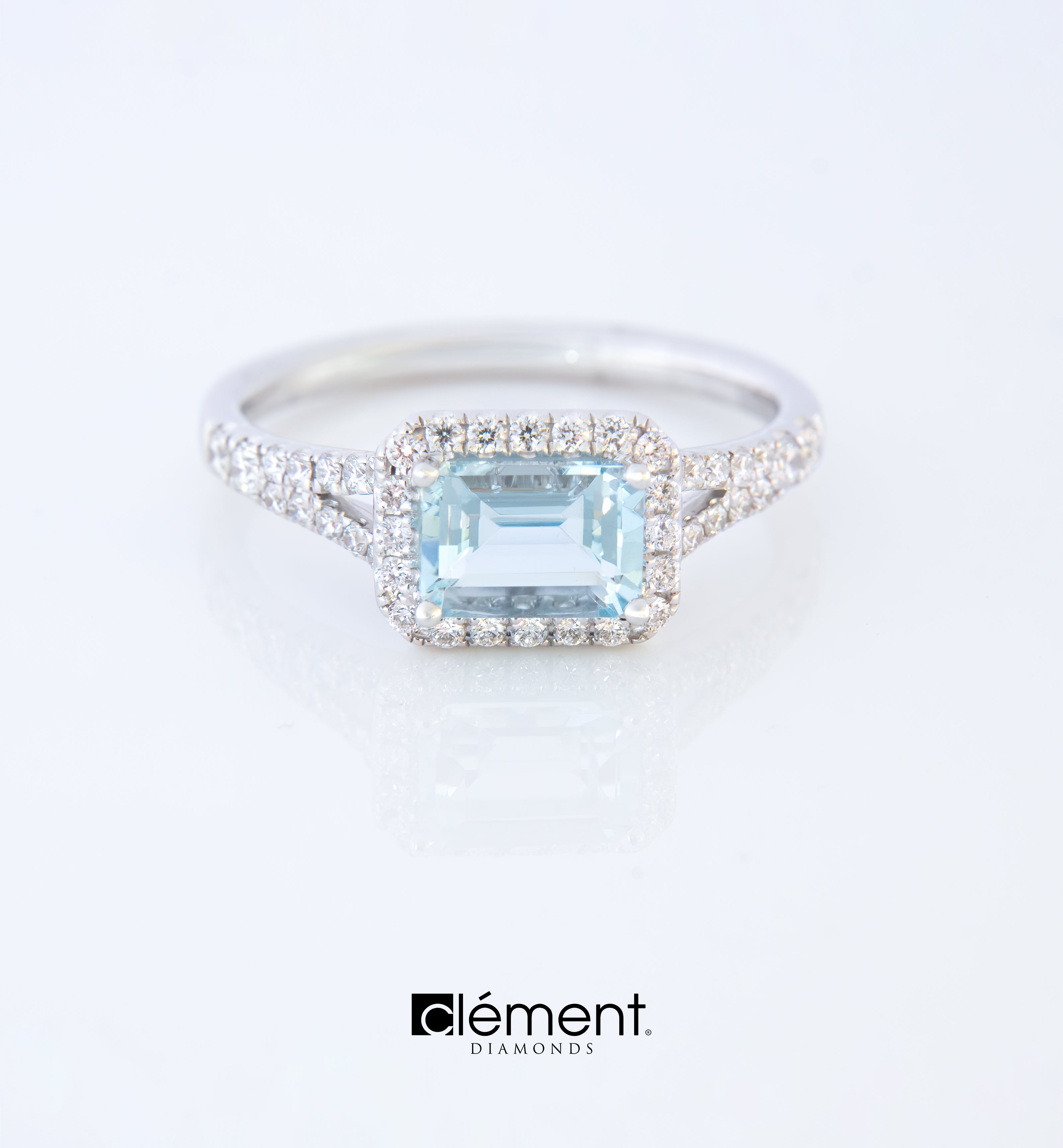 18ct White Gold Diamond and Aquamarine Ring