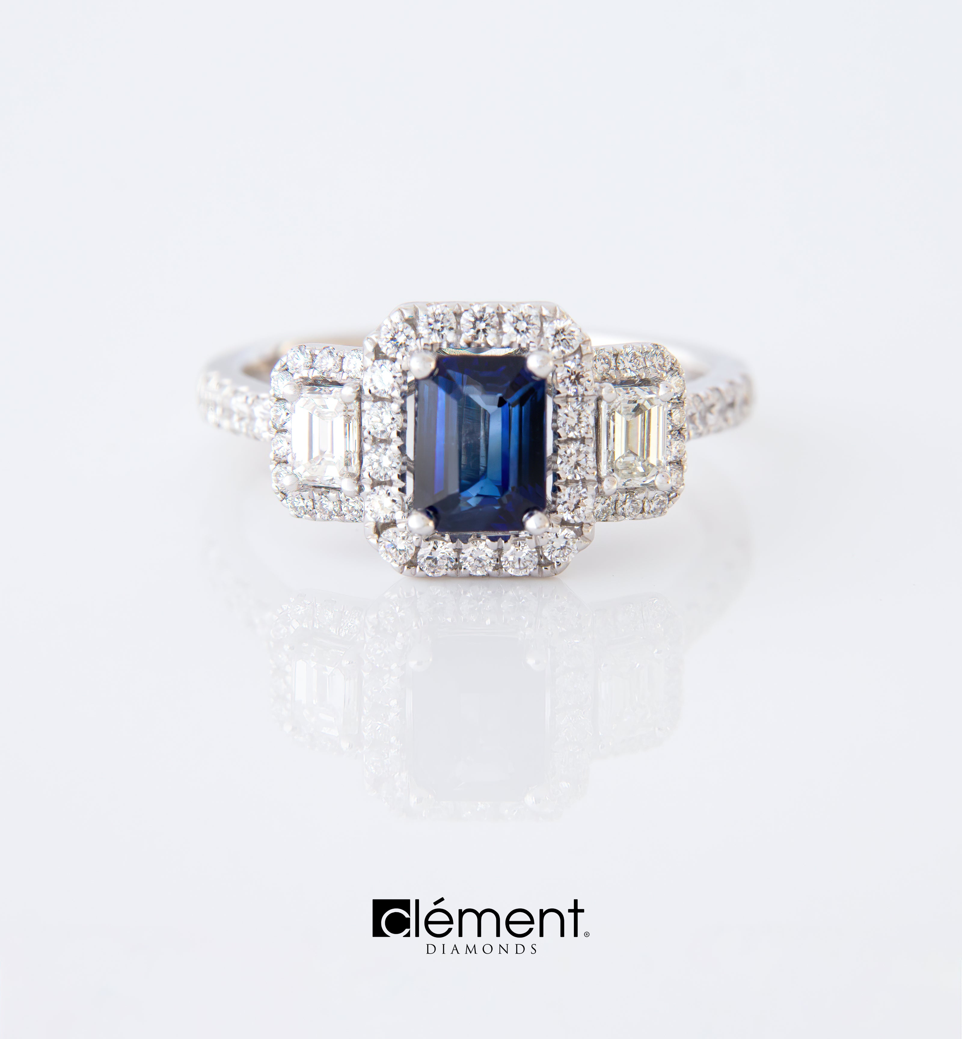 18ct White Gold Diamond and Blue Sapphire Ring