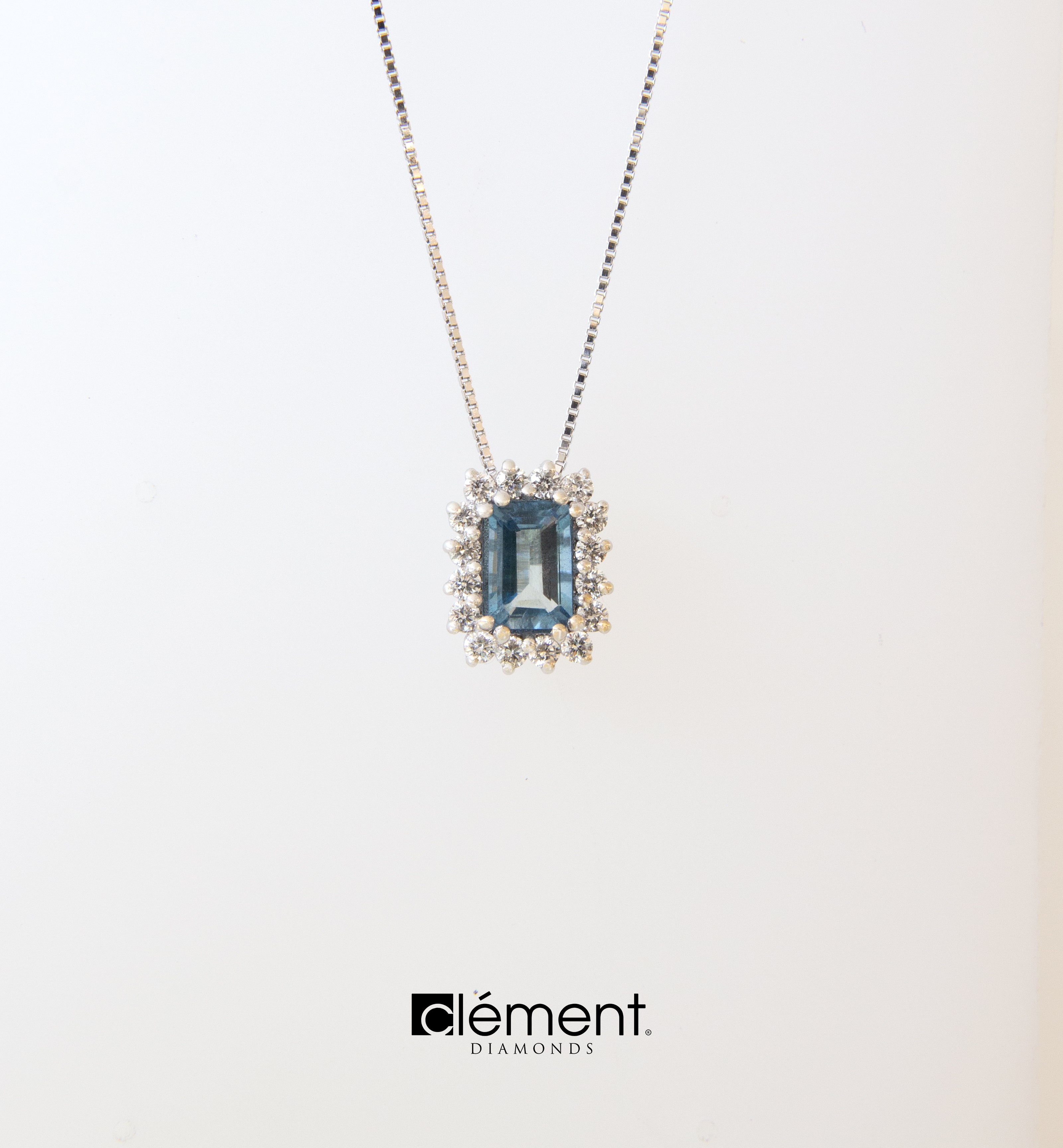 18ct White Gold Diamond and Aquamarine Pendant
