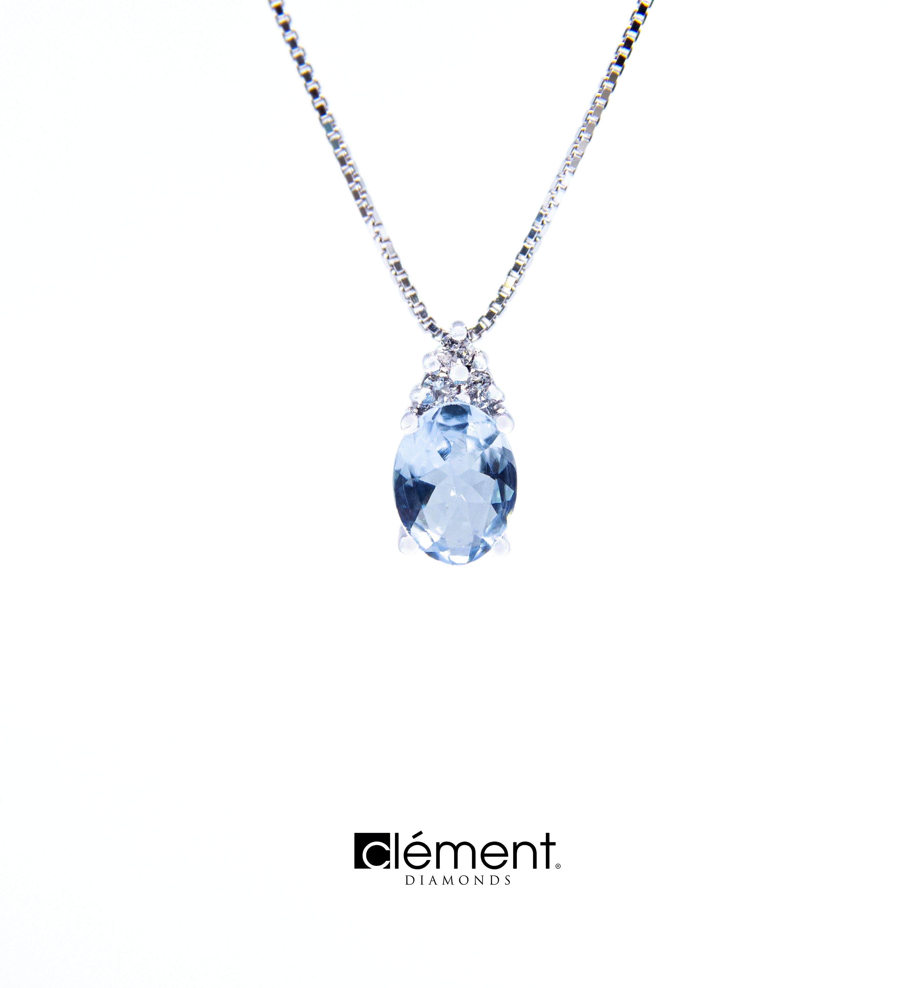 18ct White Gold Diamond and Aquamarine Pendant