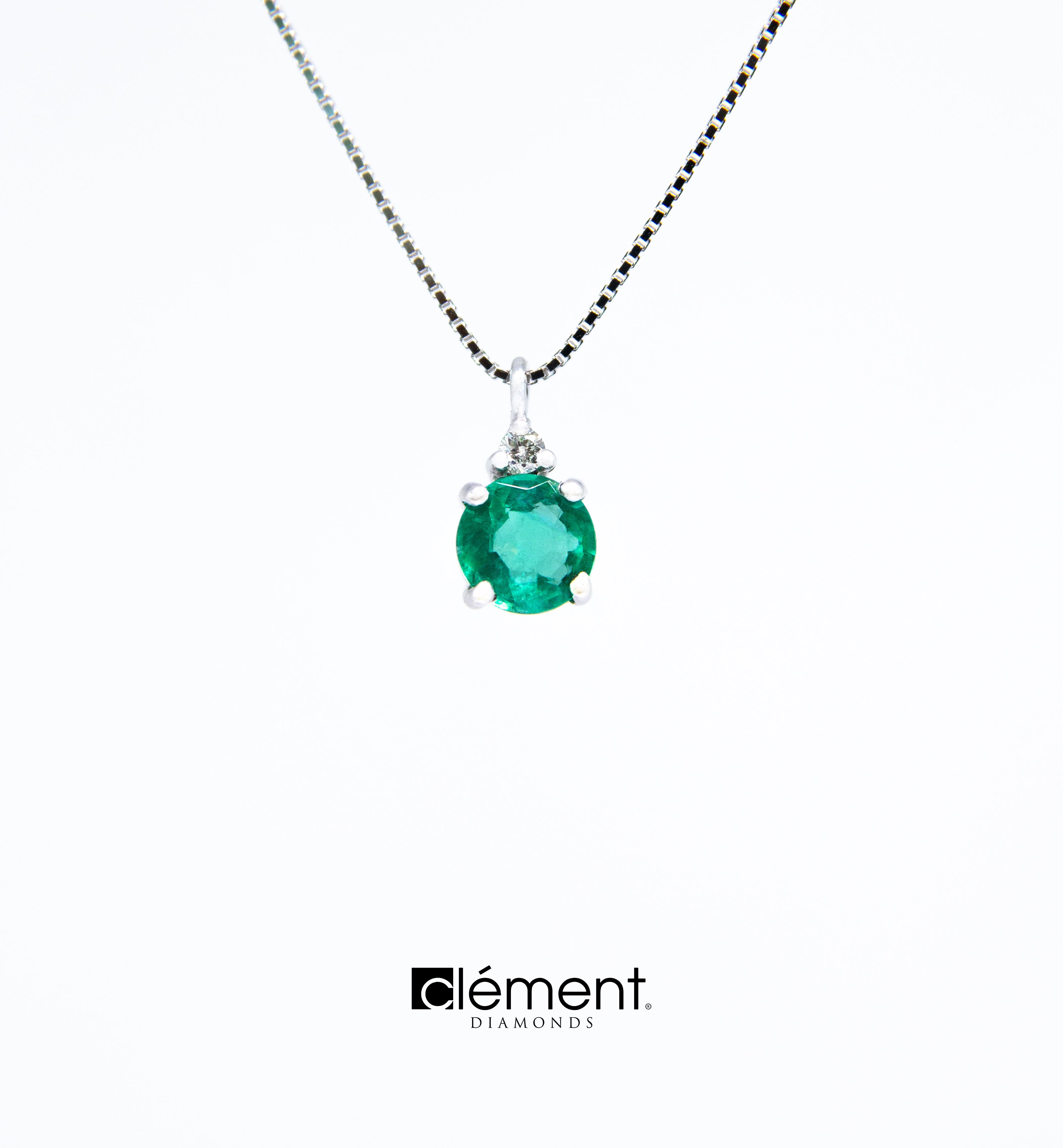 18ct White Gold Diamond and Emerald Pendant