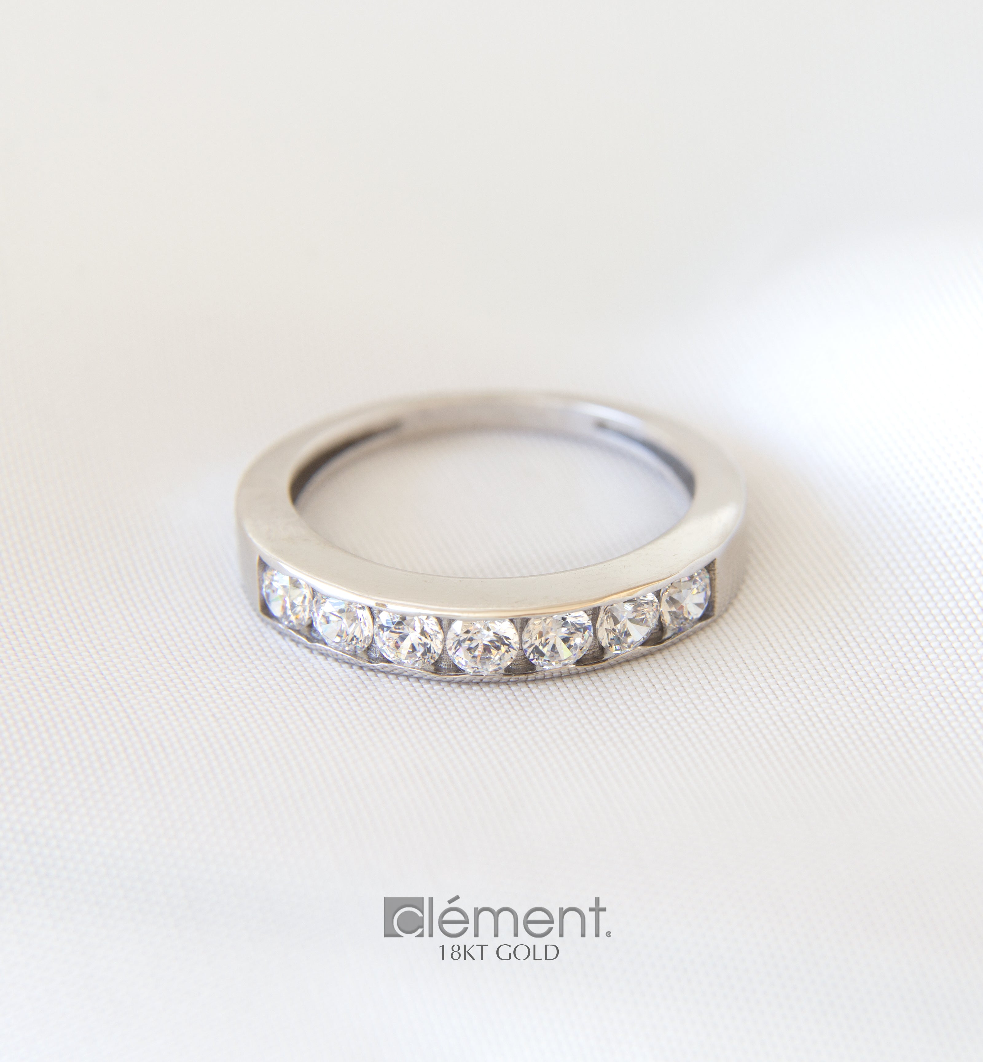 18ct Gold Ring with CZ Stones
