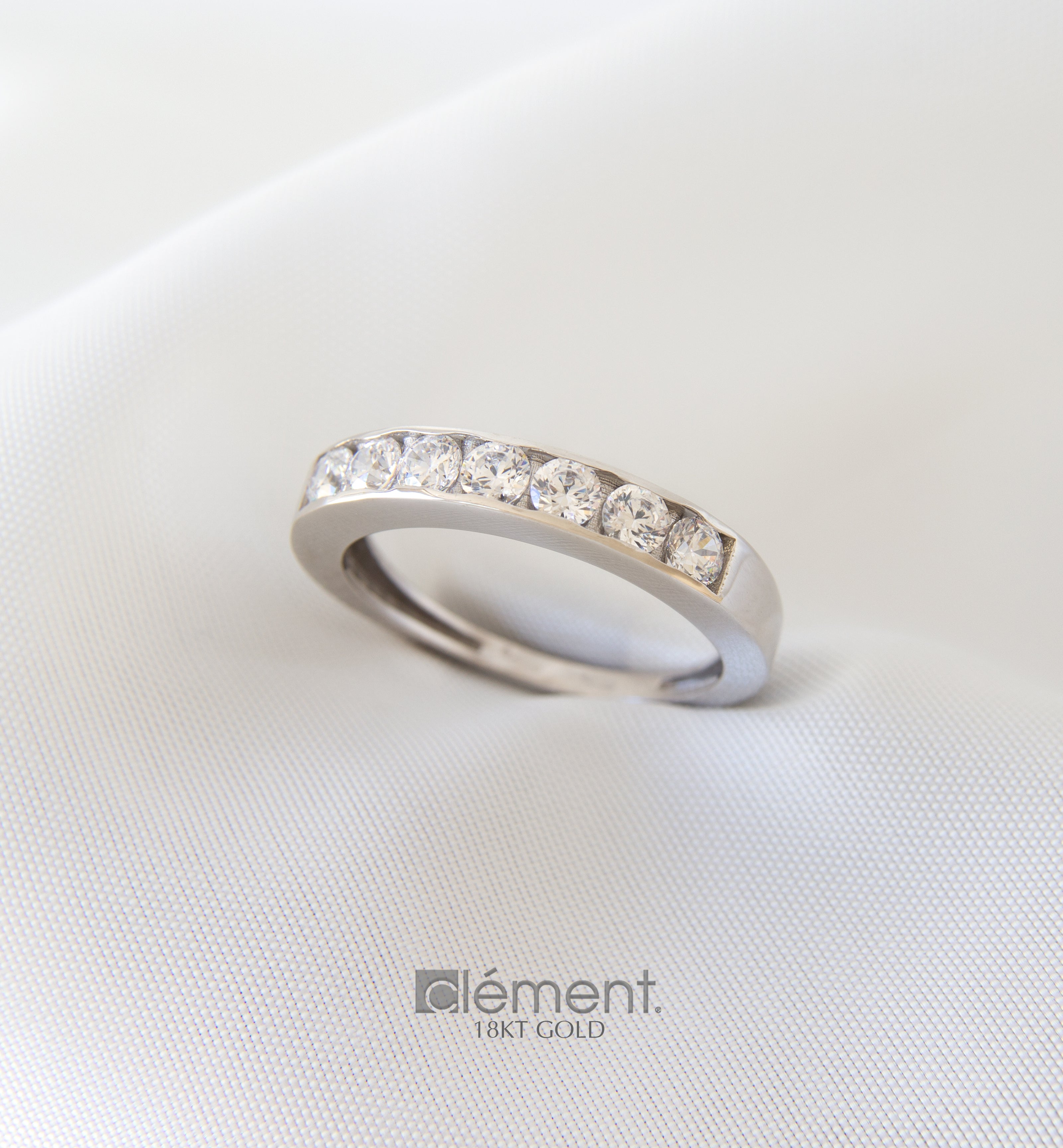 18ct Gold Ring with CZ Stones