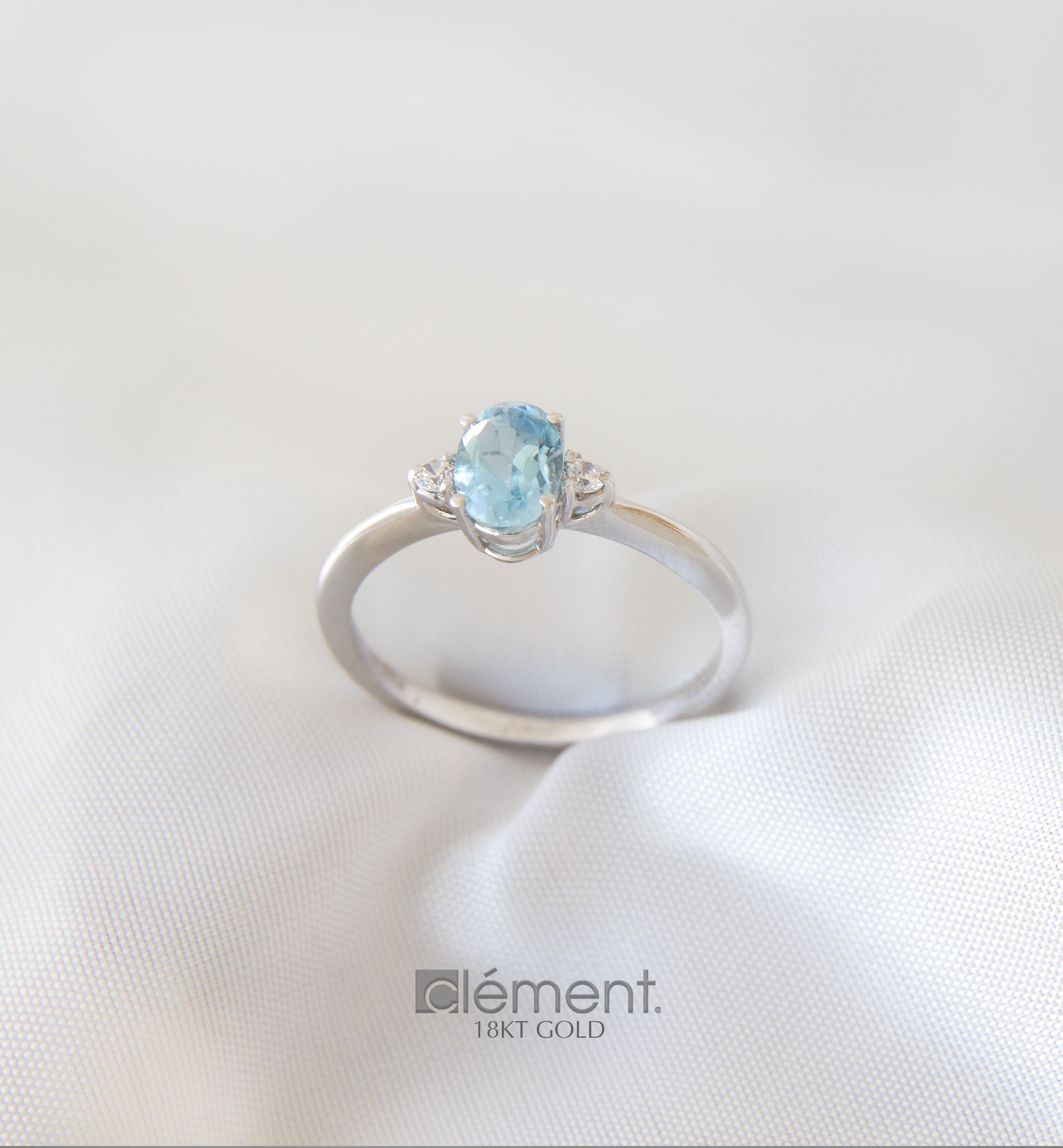 18ct Gold Ring with CZ Stones