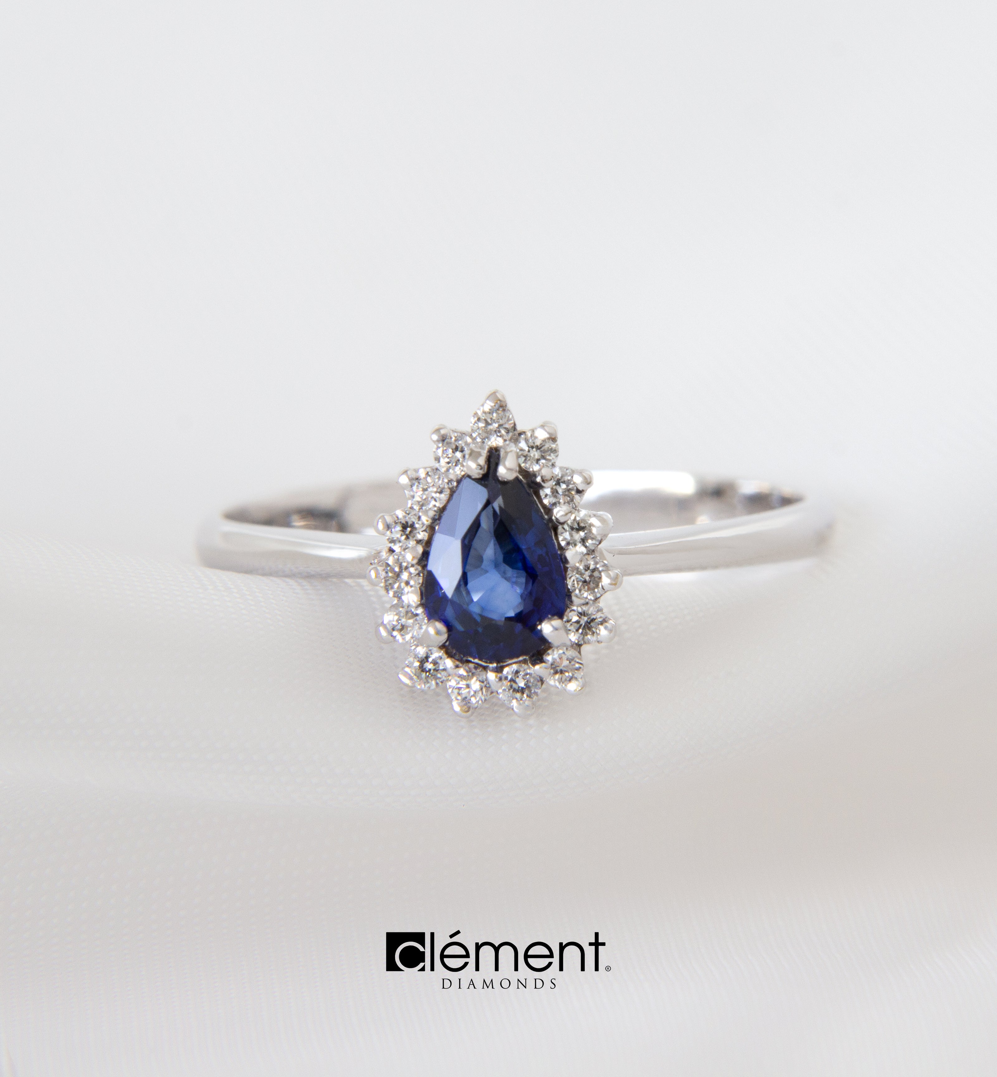 18ct White Gold Diamond & Blue Sapphire Ring
