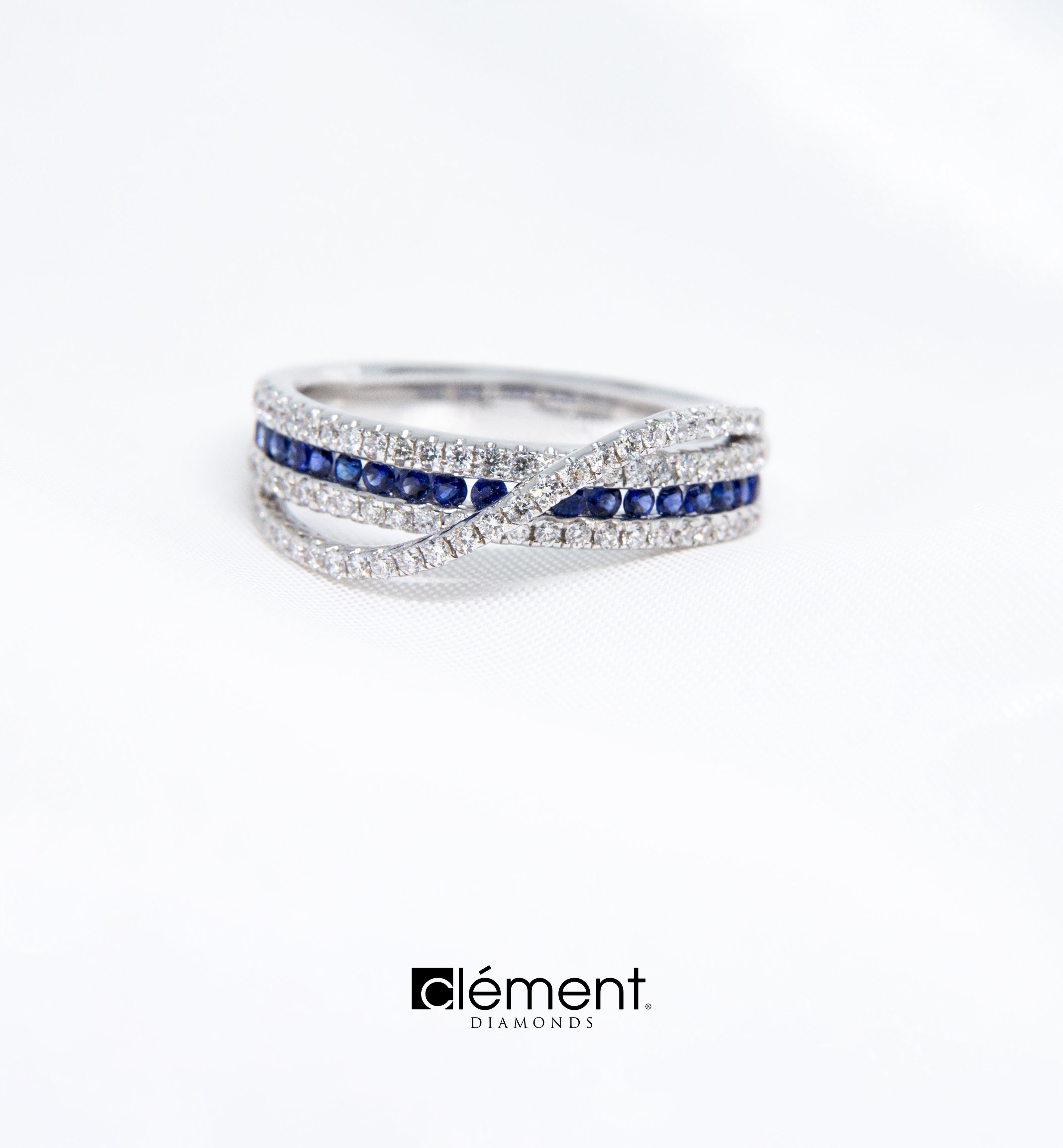 18ct White Gold Diamond and Blue Sapphire Design Ring