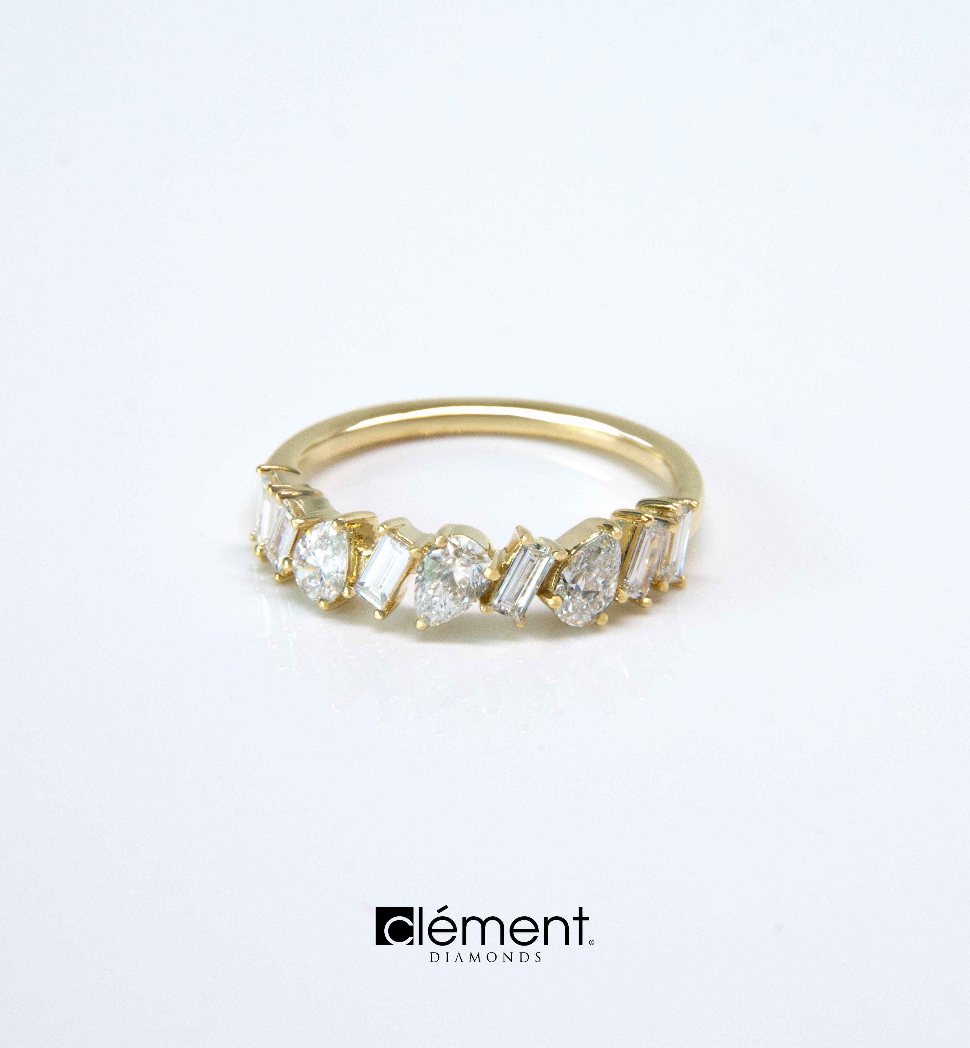 18ct Yellow Gold Diamond Ring