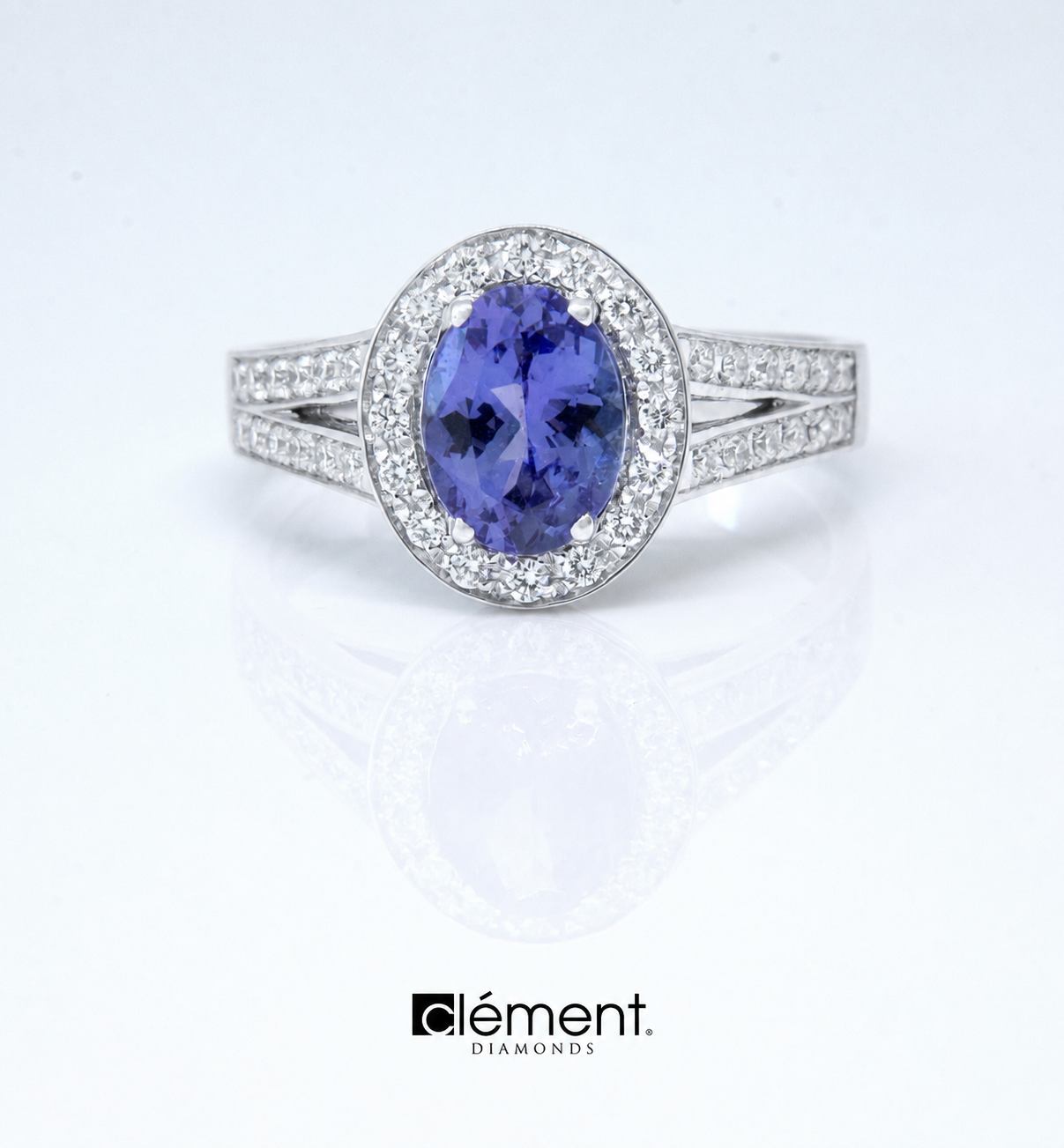 18ct White Gold Diamond and Tanzanite Ring