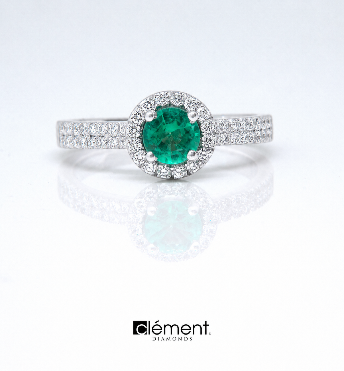 18ct White Gold Diamond and Emerald Ring