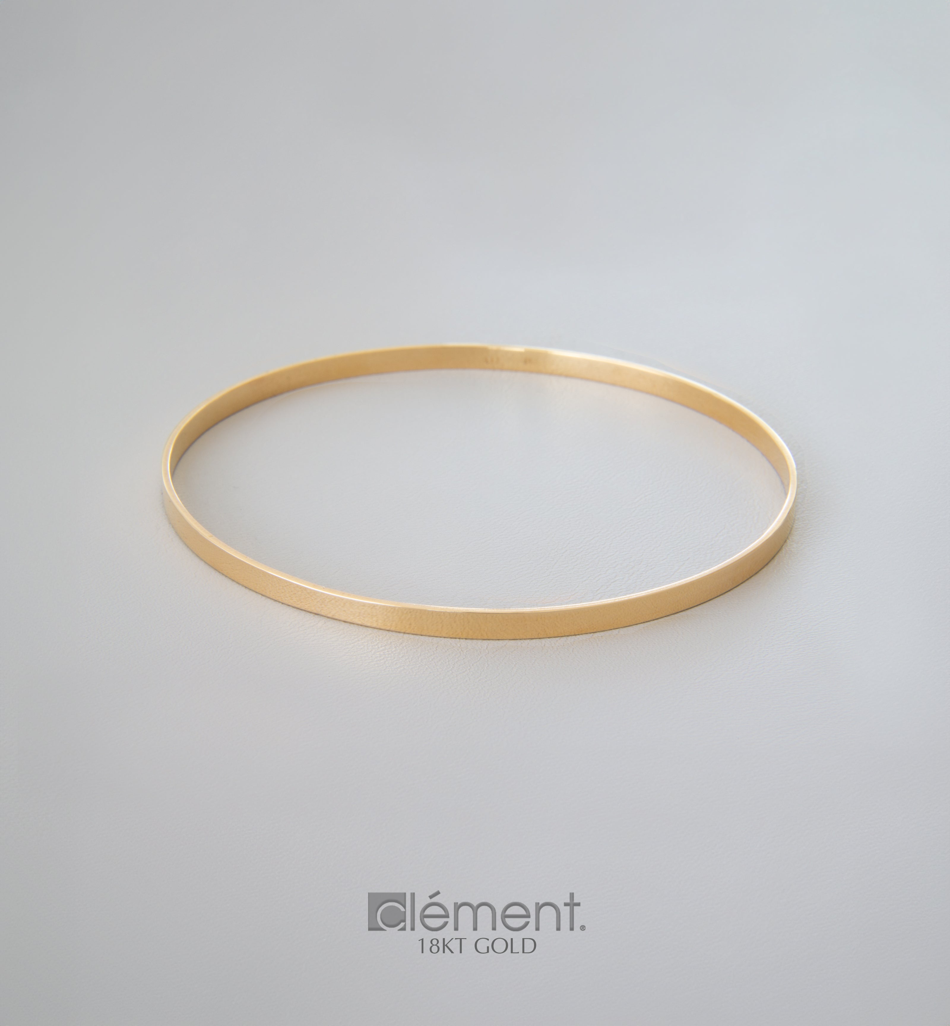 18ct Yellow Gold Bangle
