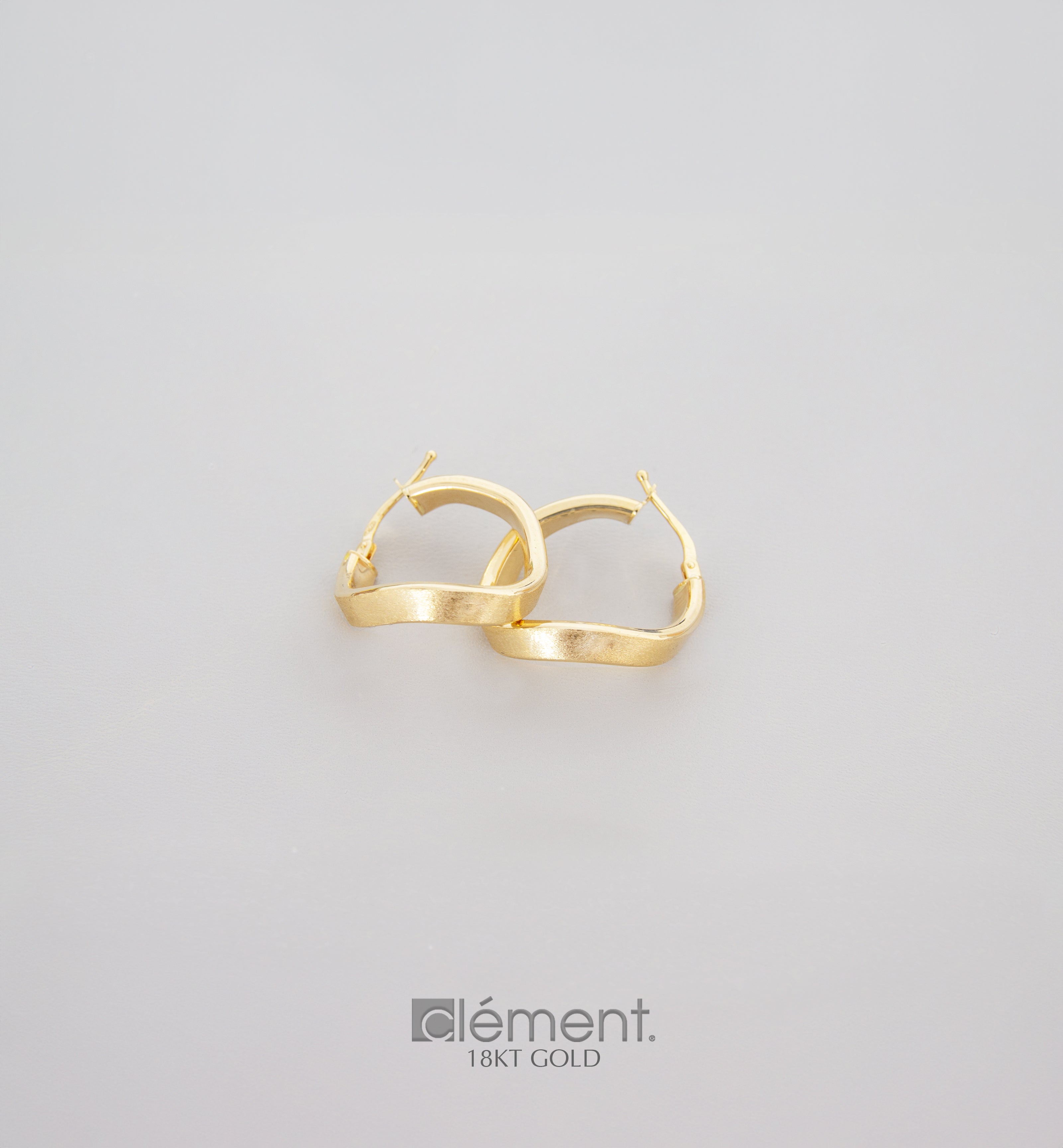 18ct Yellow Gold Matte Design Hoop Earrings