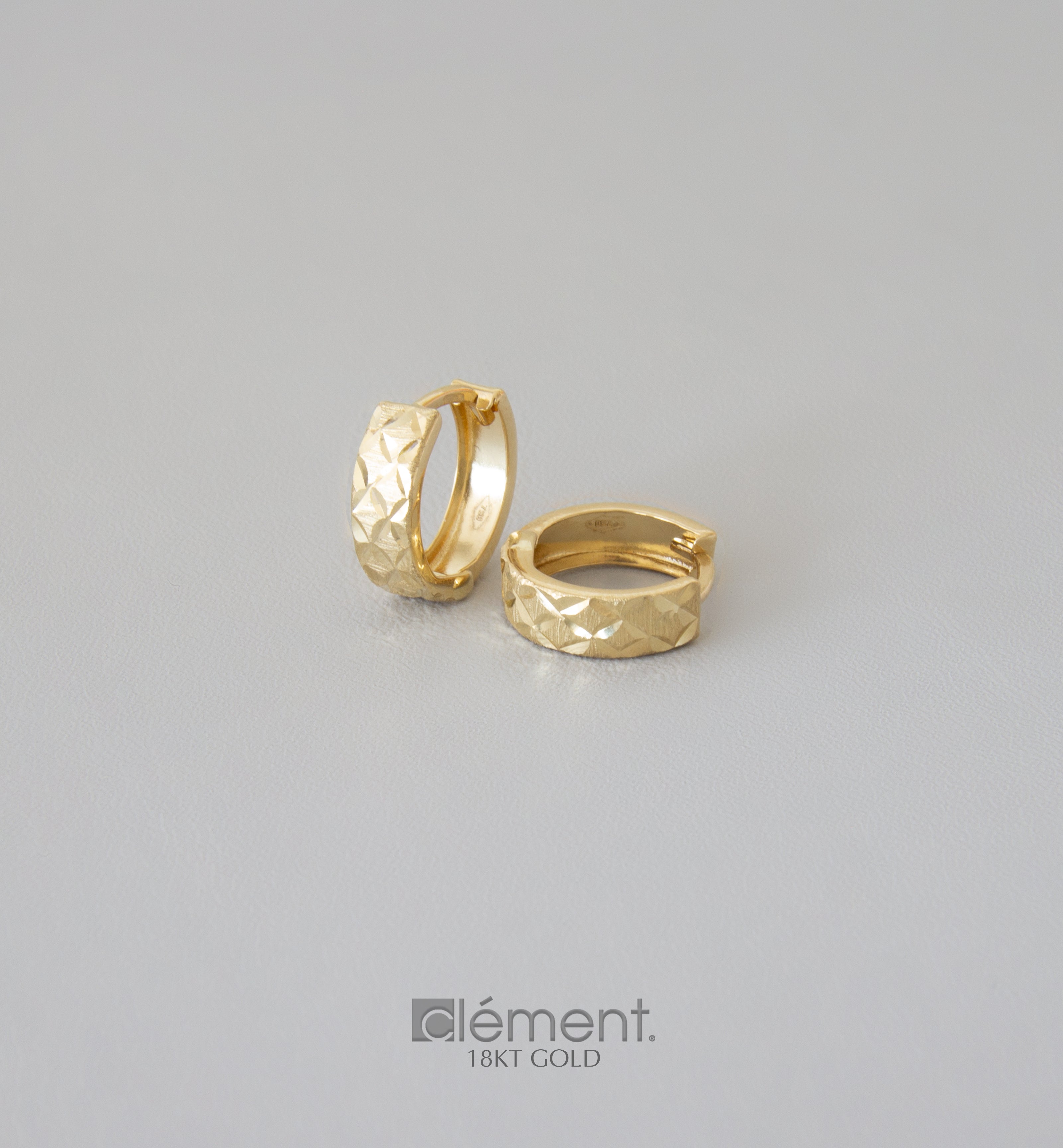 18ct Yellow Gold Design Hoop Earrings