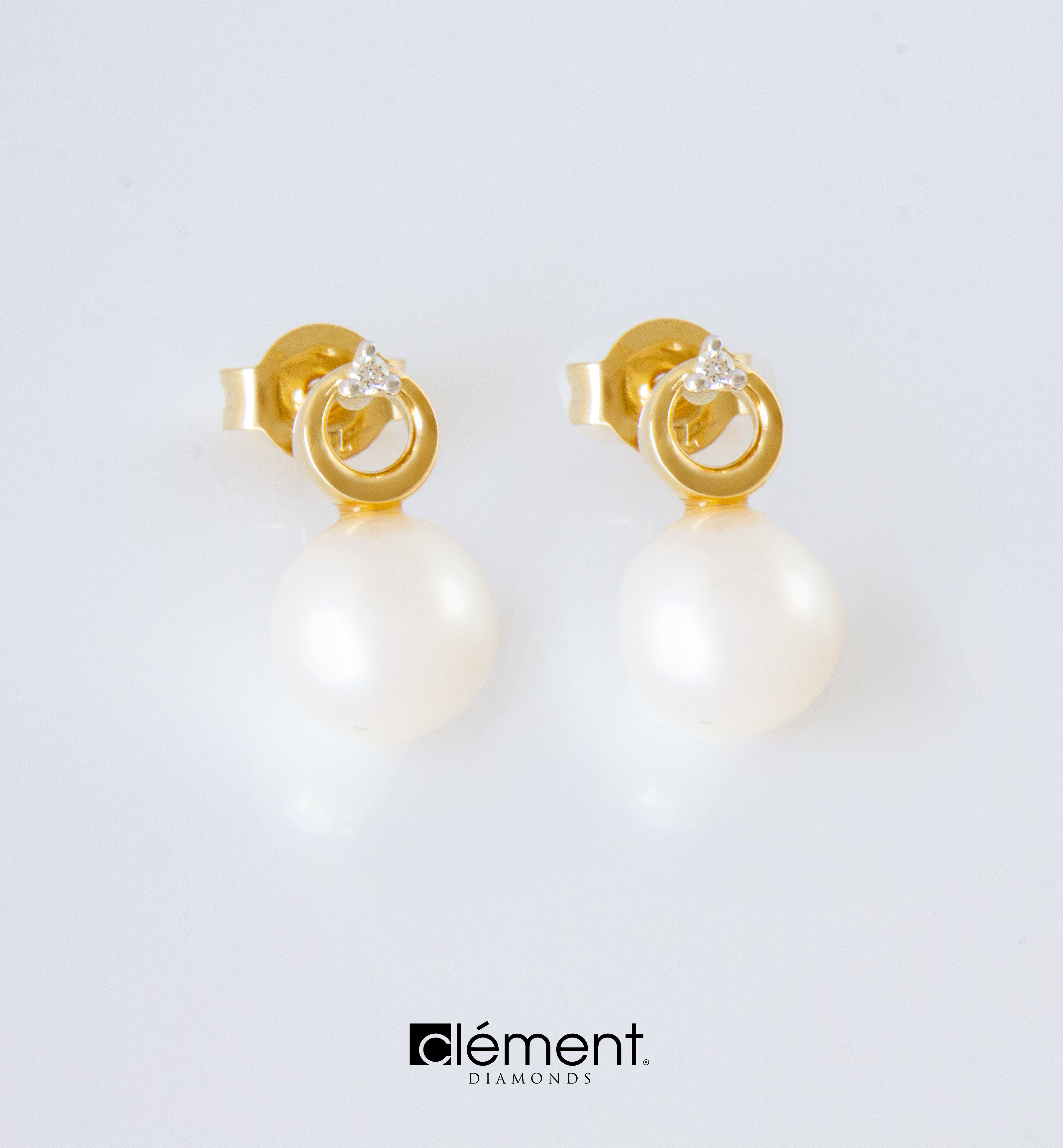 18ct Gold Diamond and Pearl Earrings