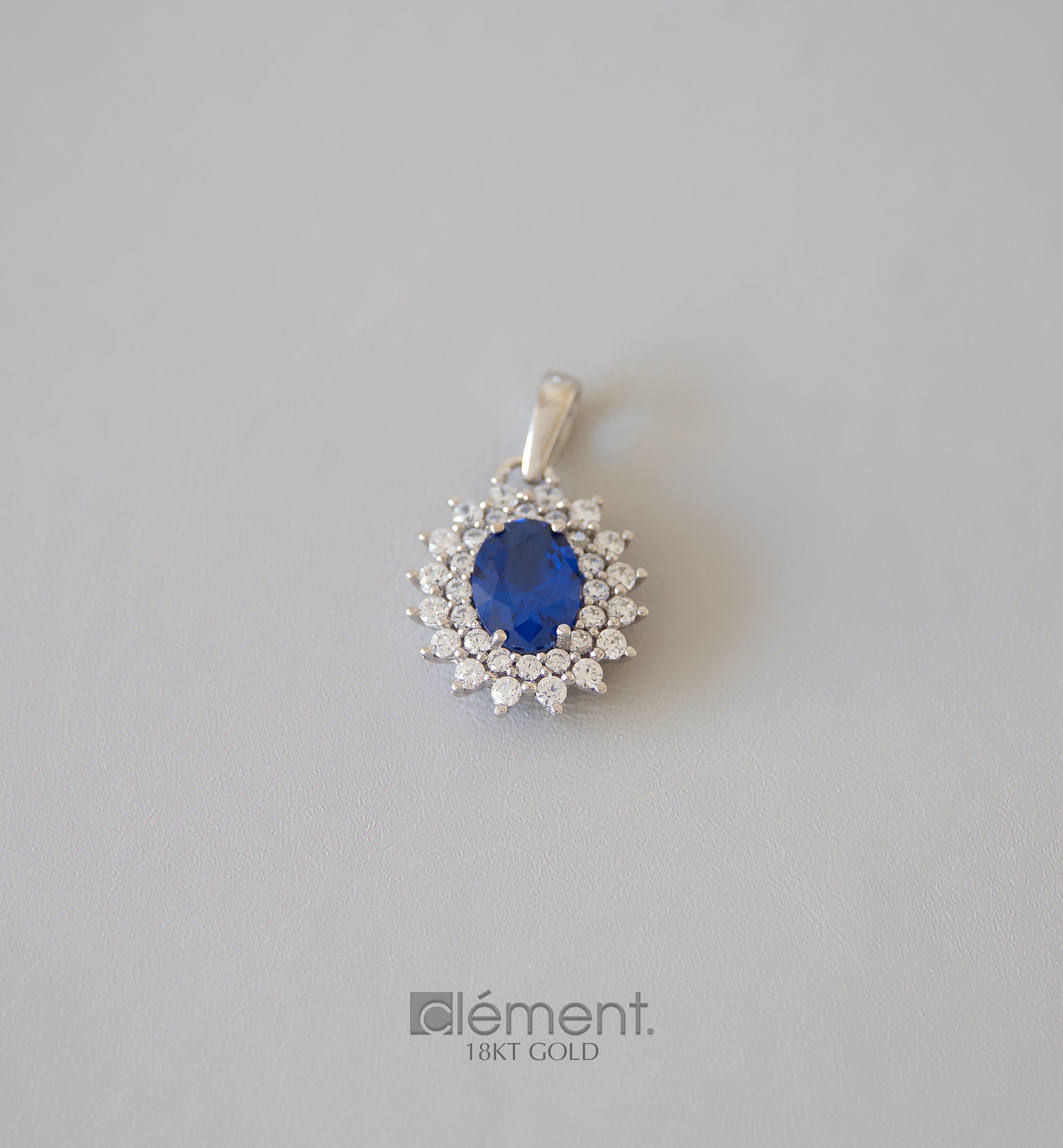 18ct Gold CZ Stone Pendant