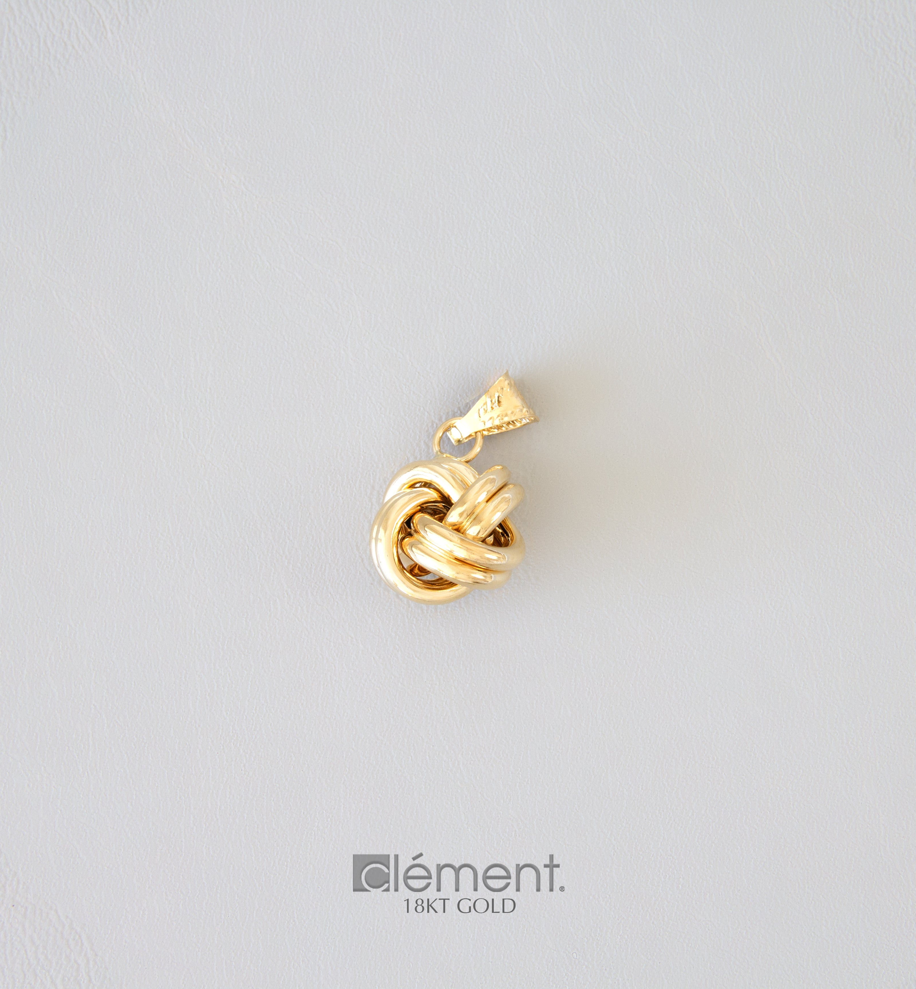 18ct Yellow Gold Knot Pendant