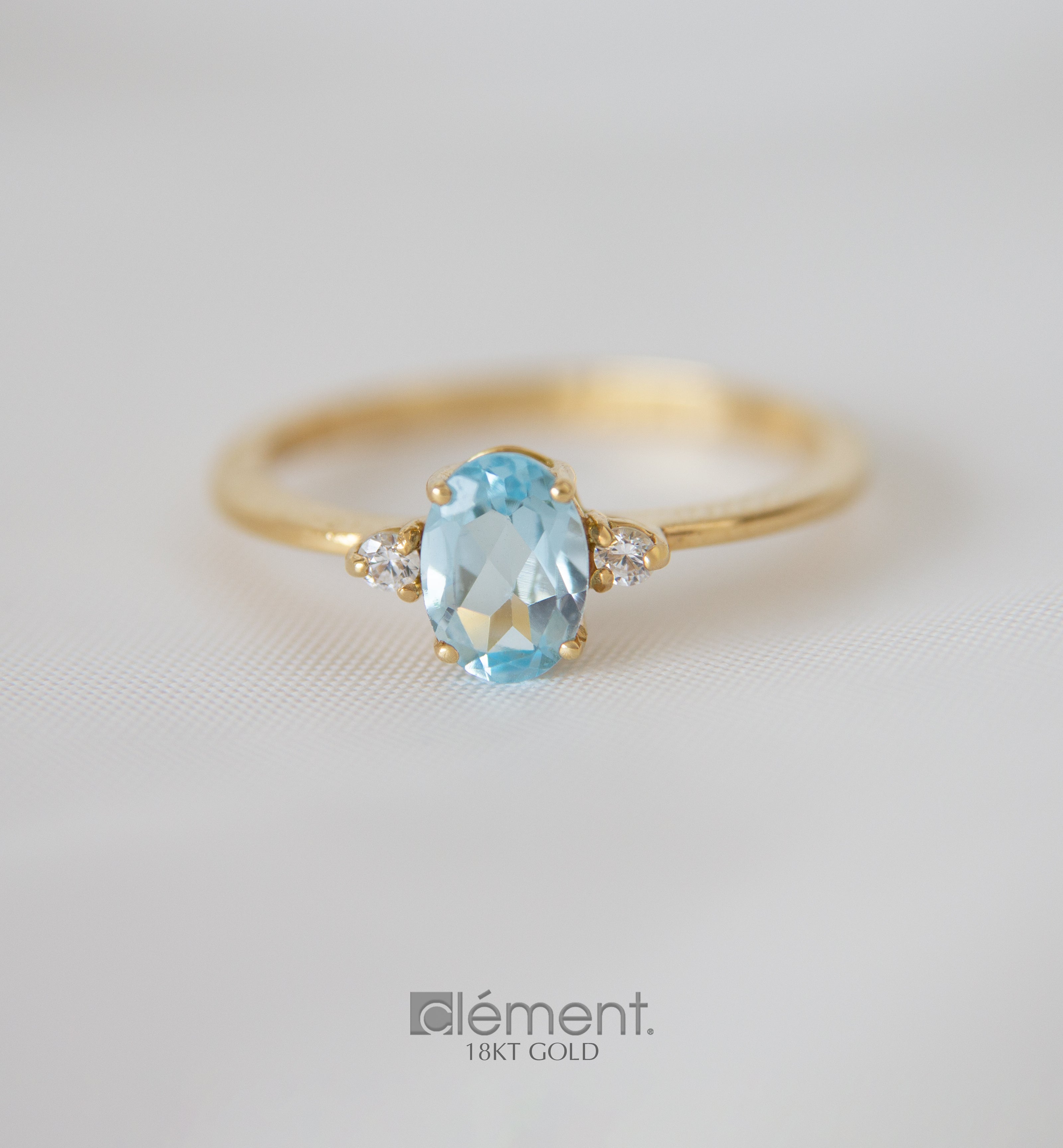 18ct Gold Ring with CZ Stones