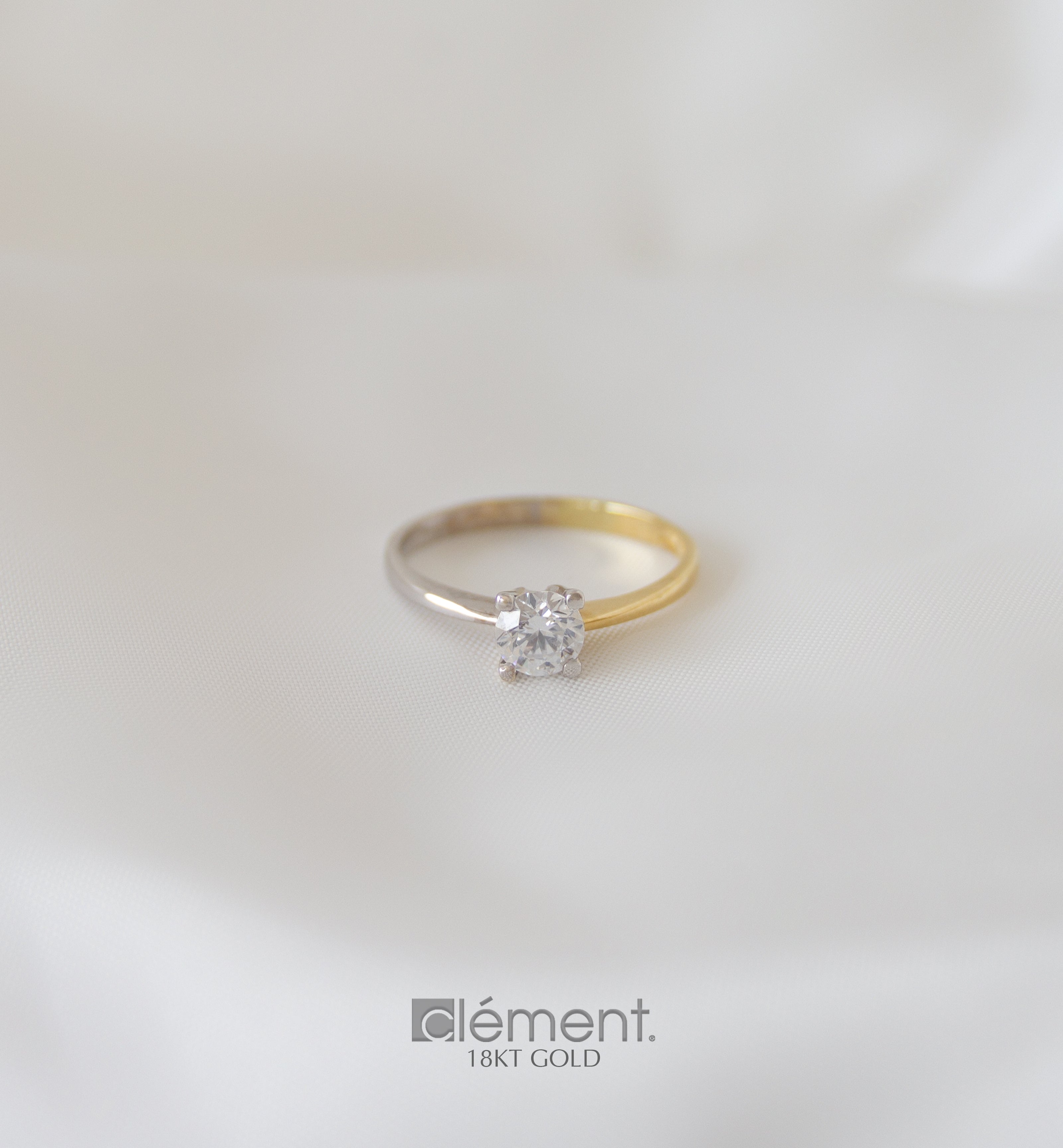 18ct Gold Two-Tone Solitaire Ring with CZ Stones