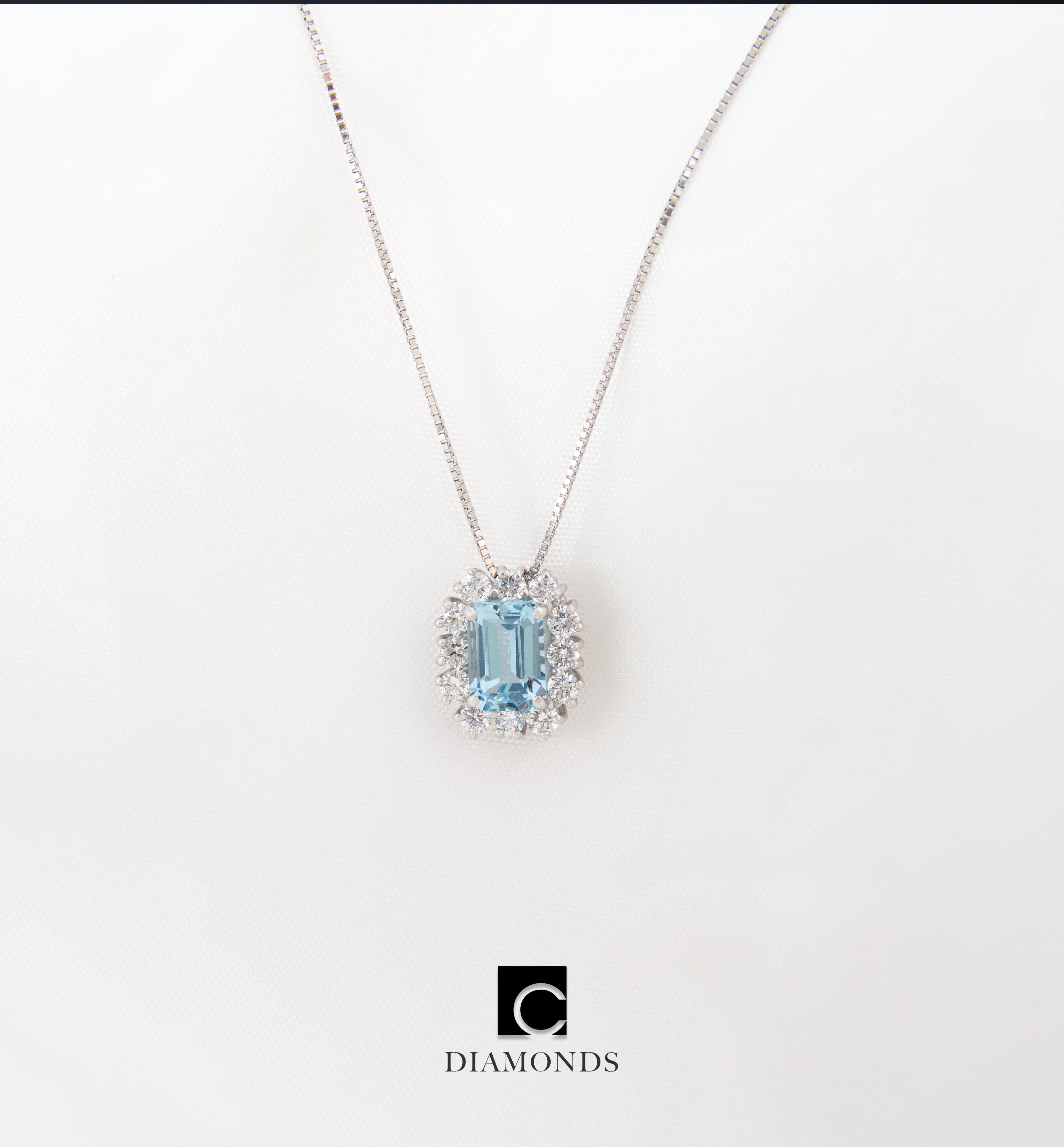 18ct White Gold Natural Diamond & Aquamarine Pendant