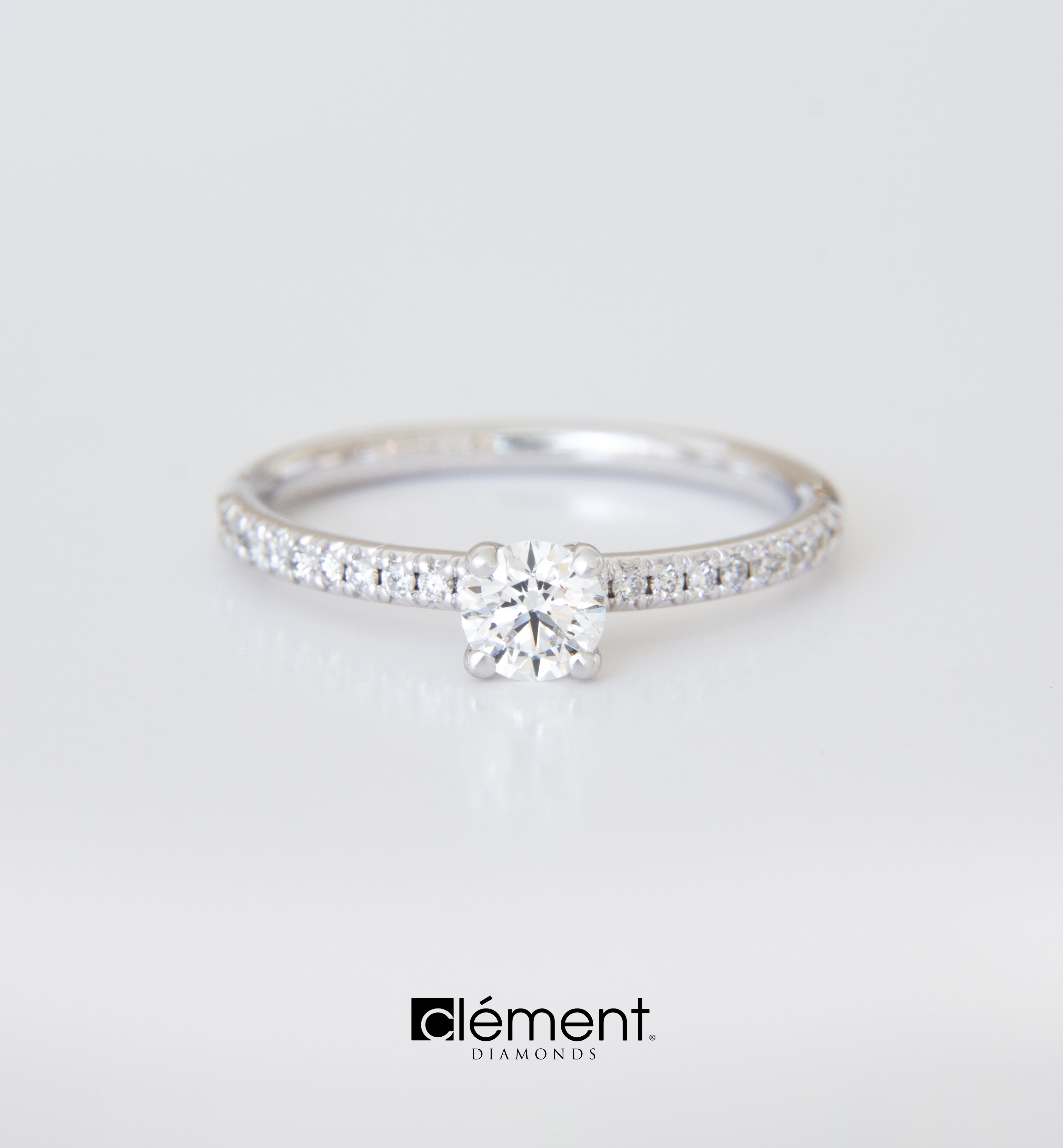 18ct White Gold GIA Certified Natural Diamond Ring