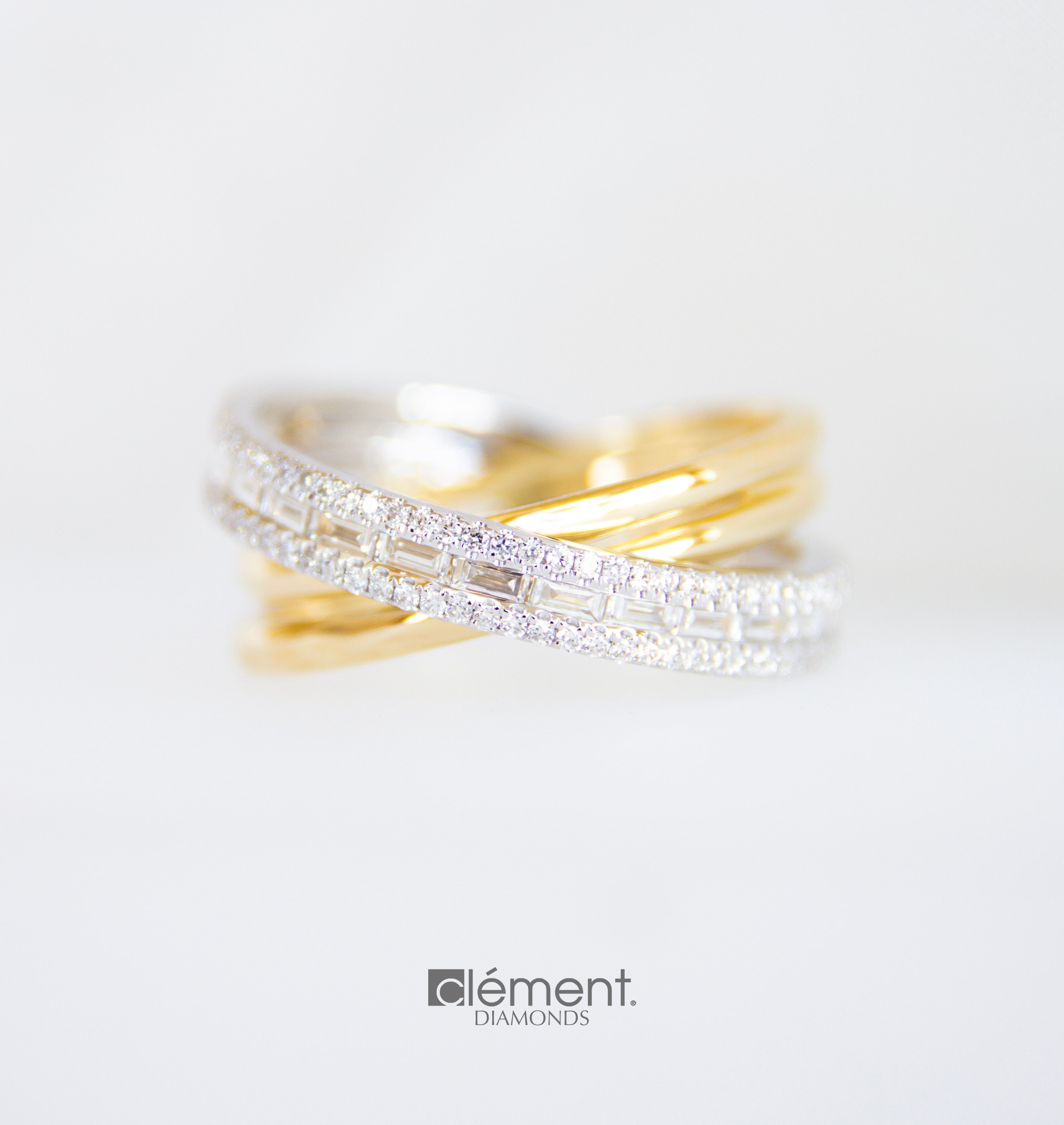 18ct Gold Two-Tone Diamond Ring
