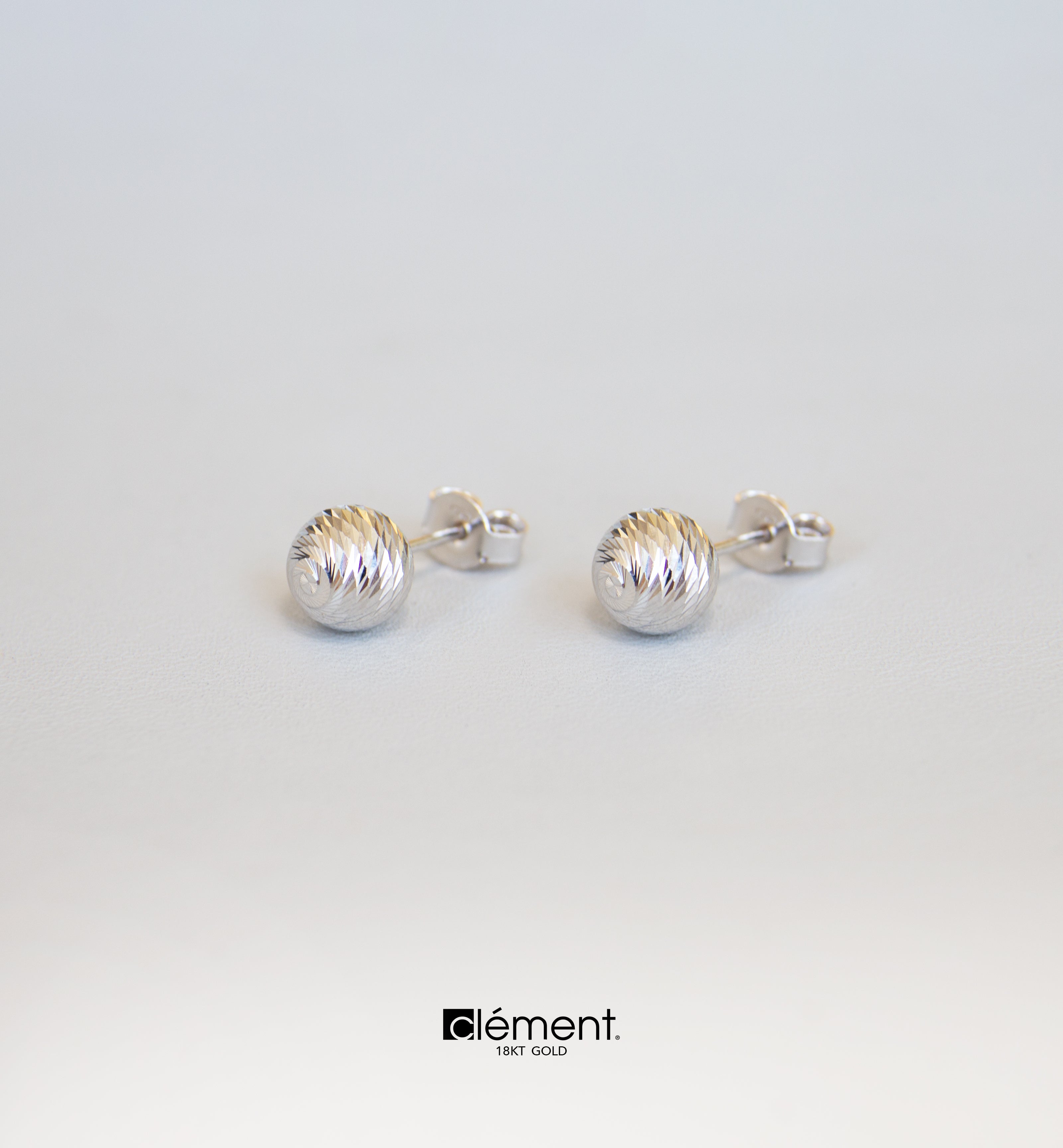 18ct White Gold Earrings