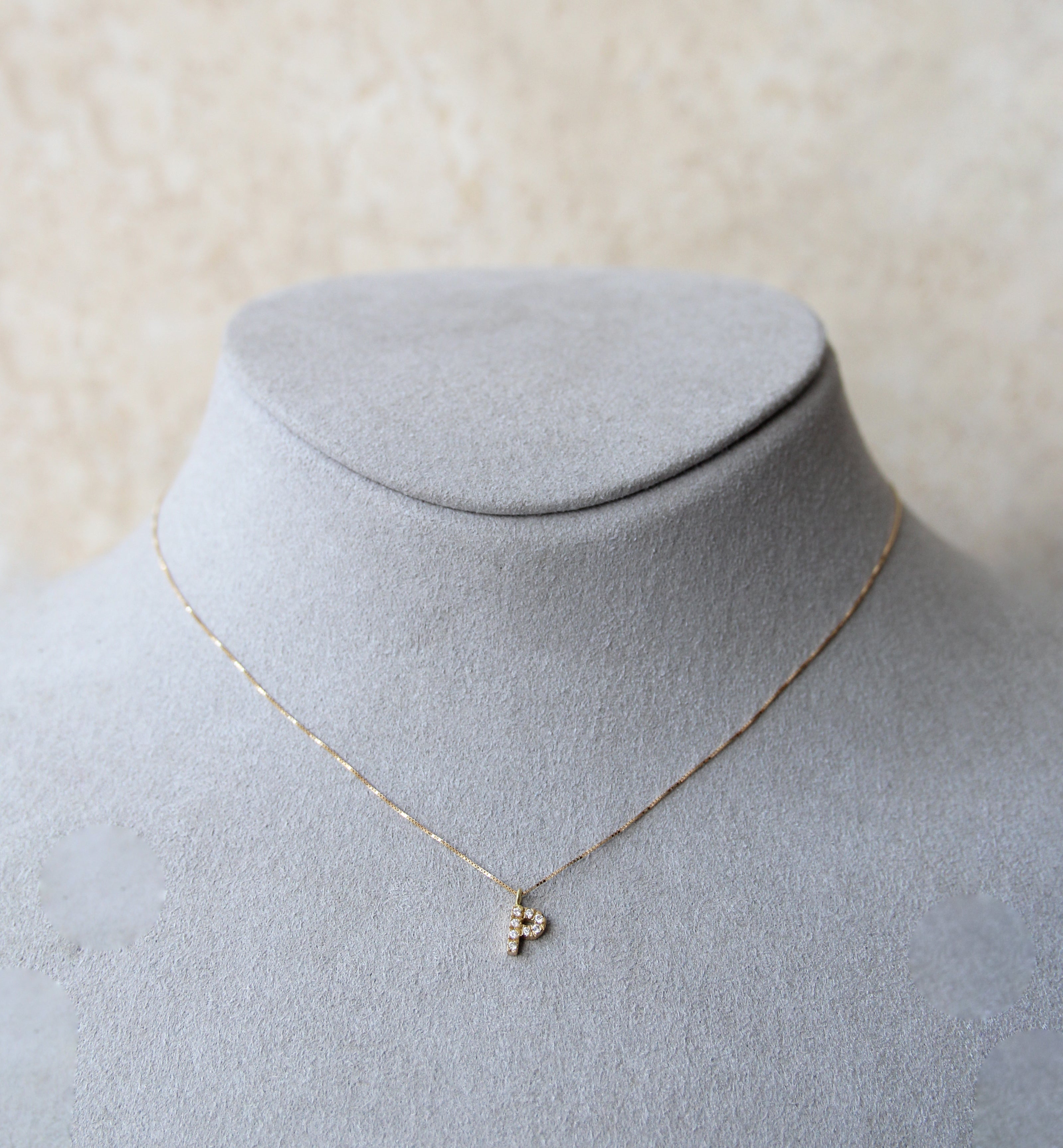 18ct Yellow Gold Letter P
