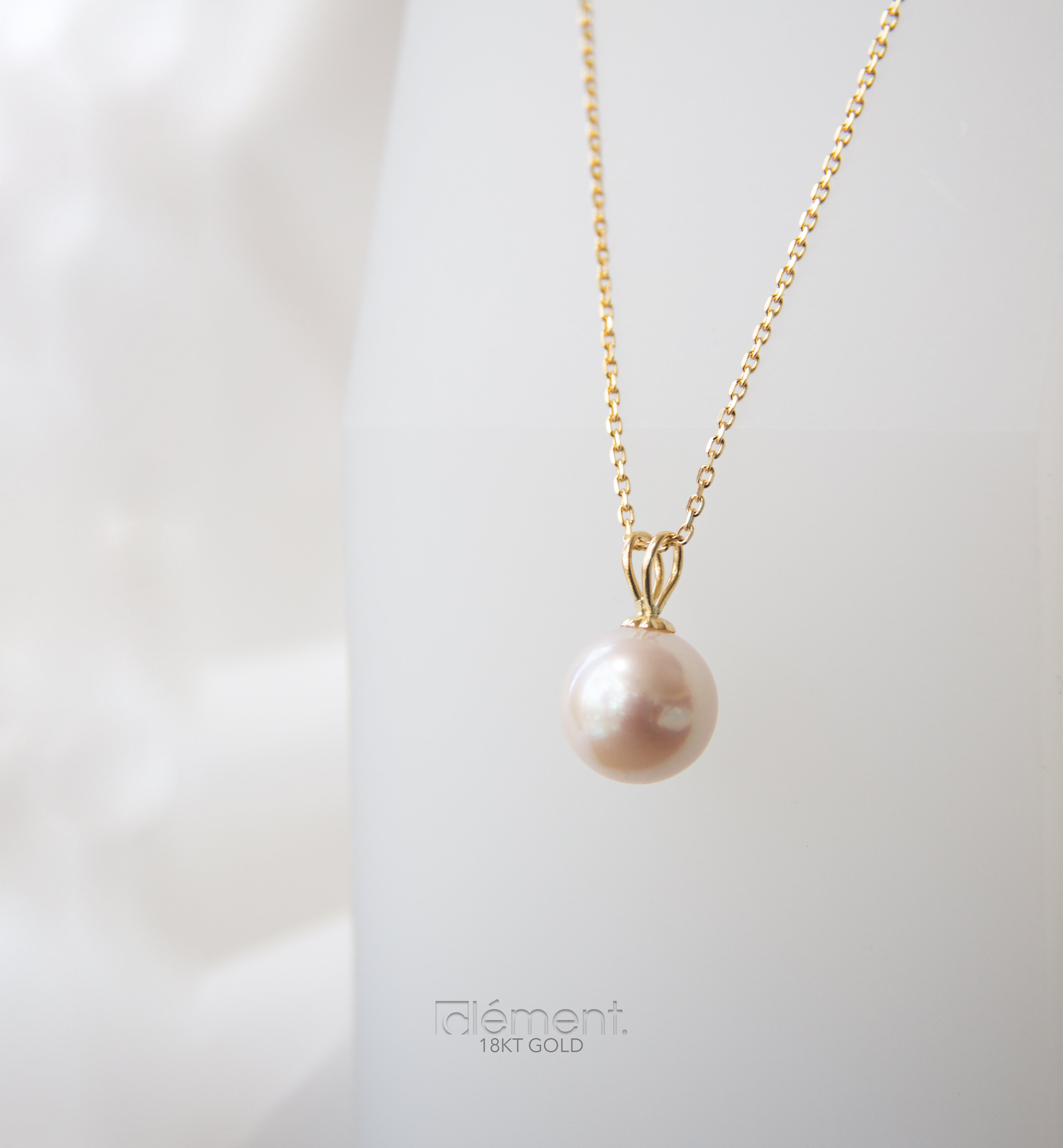 18ct Yellow Gold Pearl Pendant