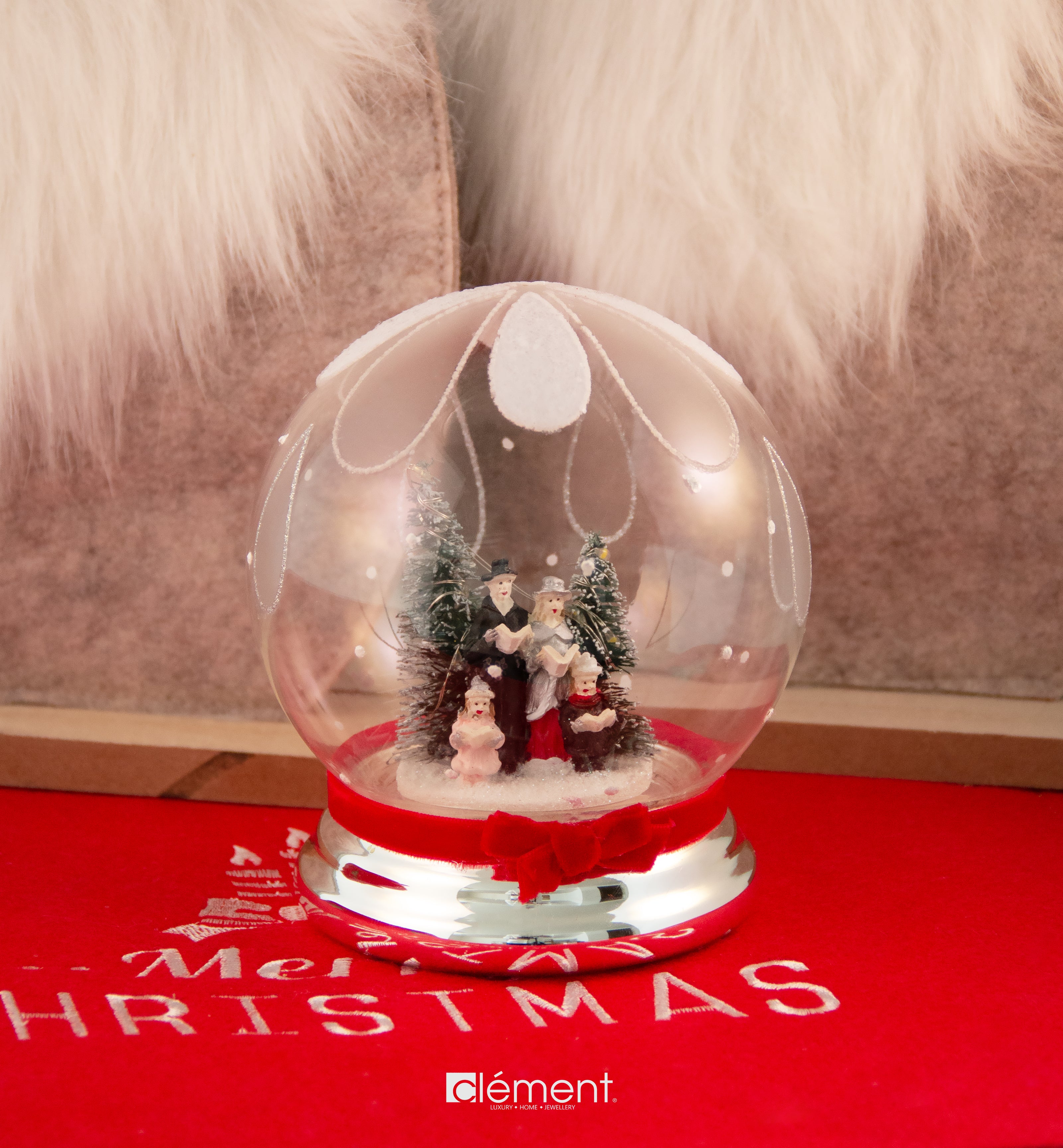 Christmas Singing Choir Globe