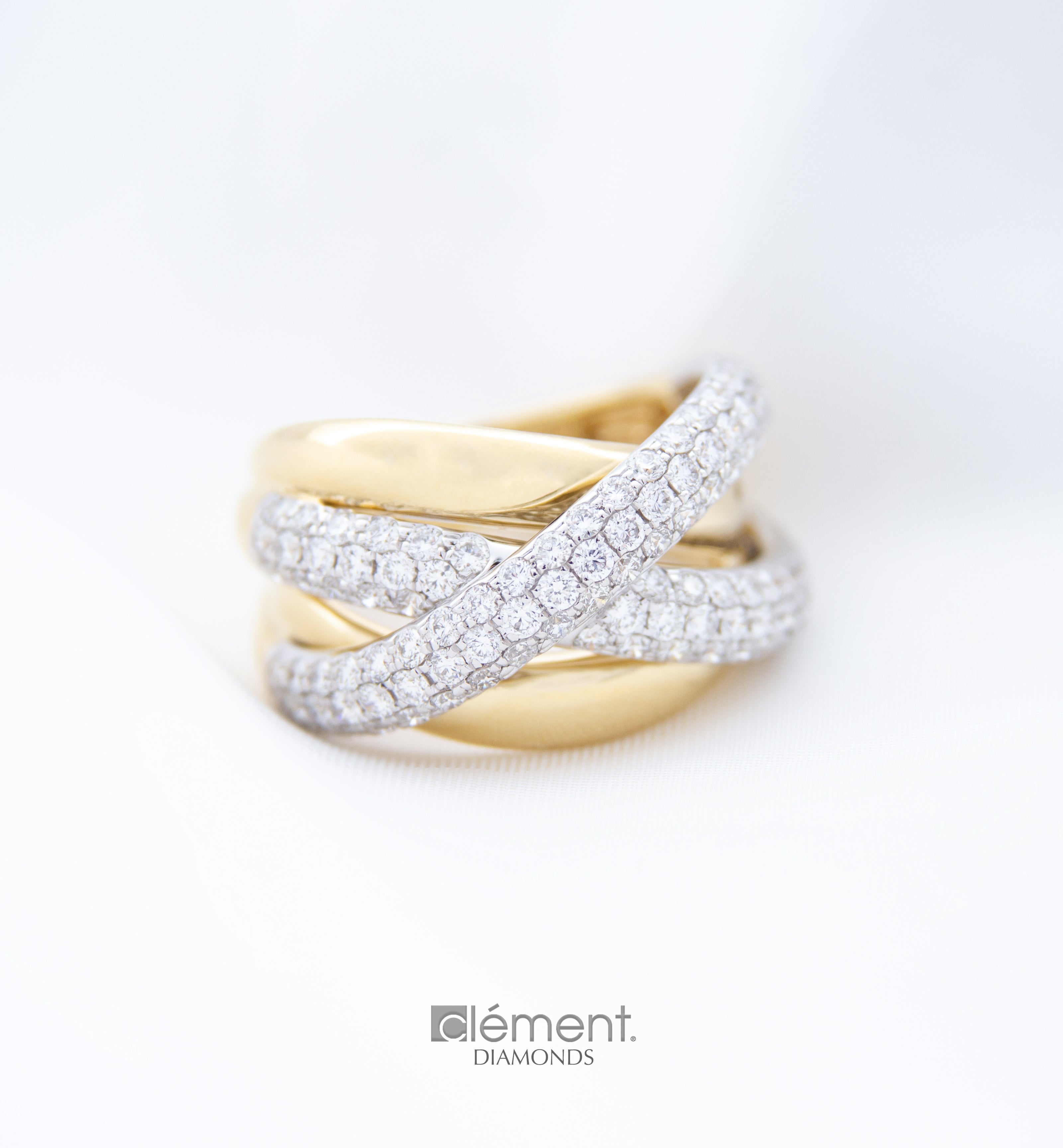 18ct Gold Two-Tone Diamond Ring
