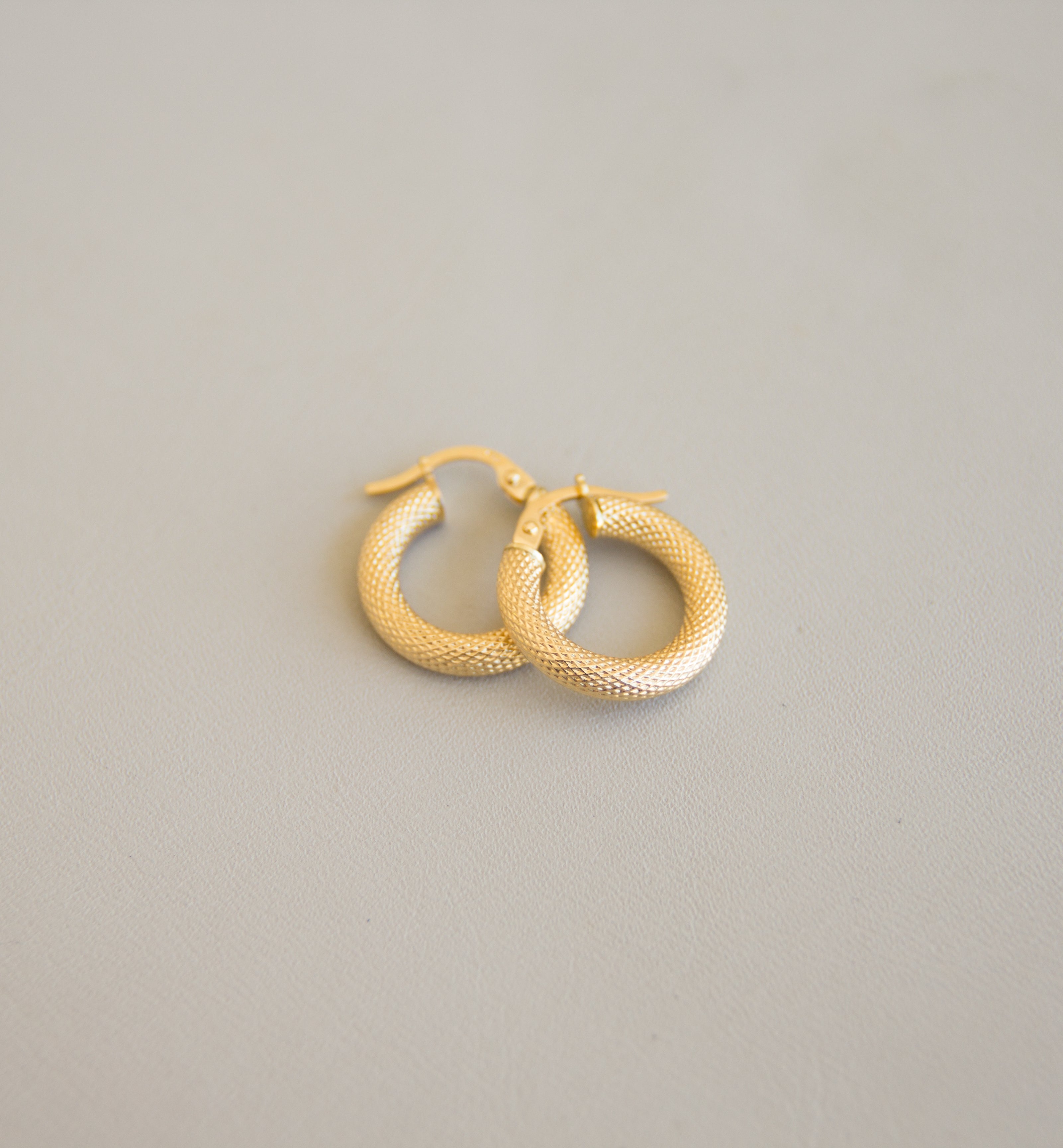 18ct Yellow Gold Hoop Earrings