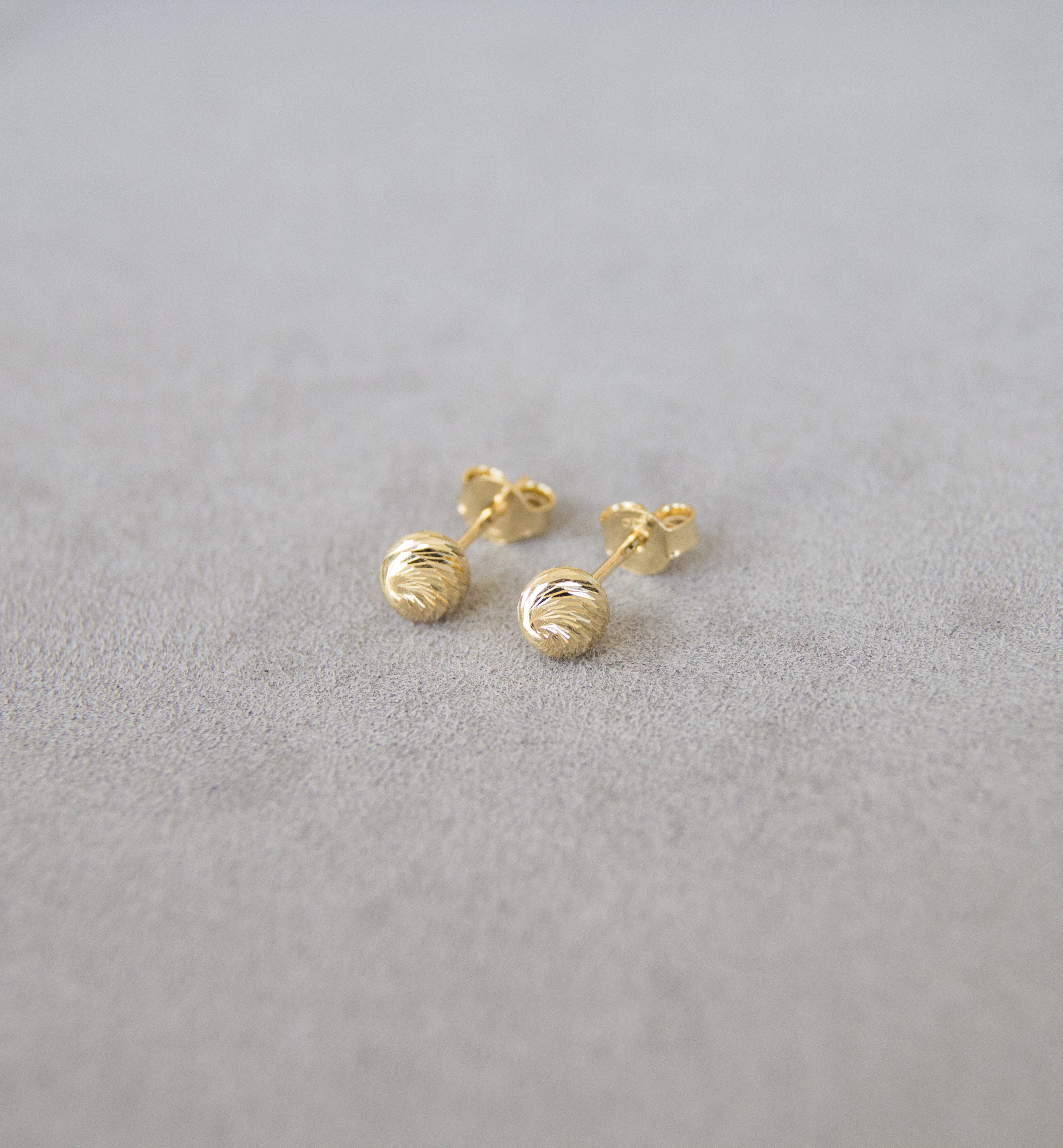 18ct Yellow Gold Earrings