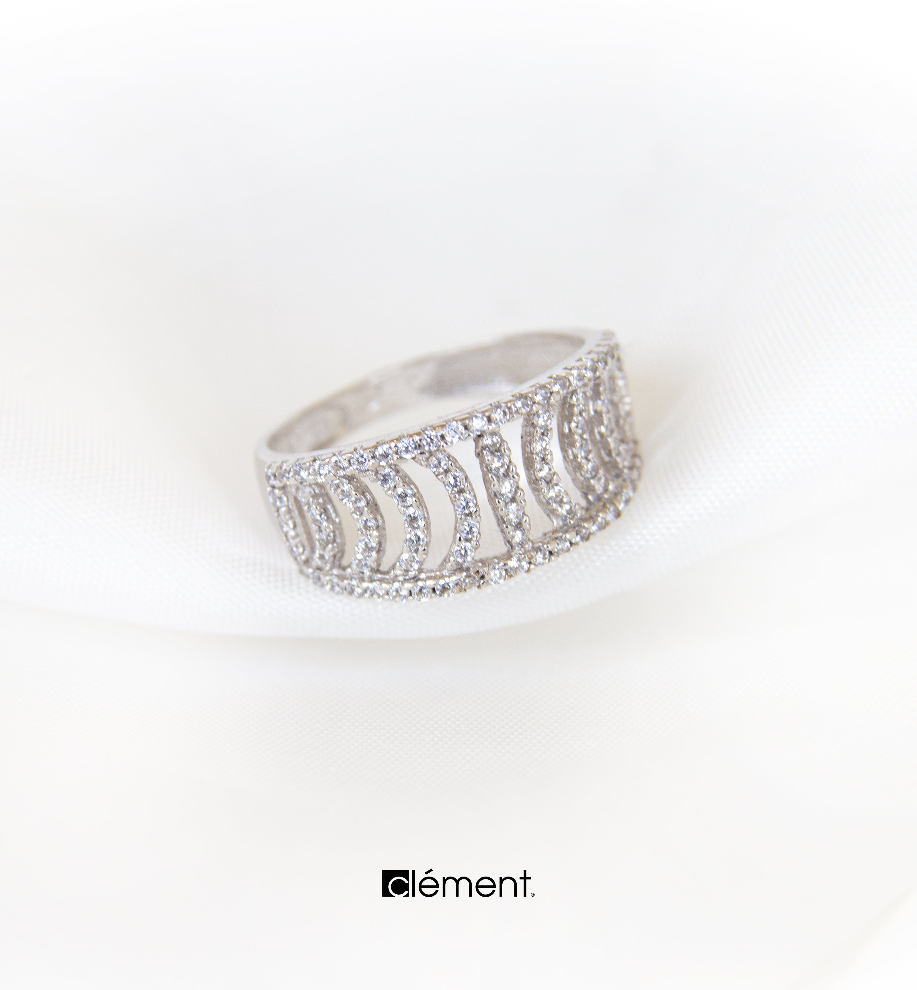 18ct White Gold Ring with Cubic Zircon Stones
