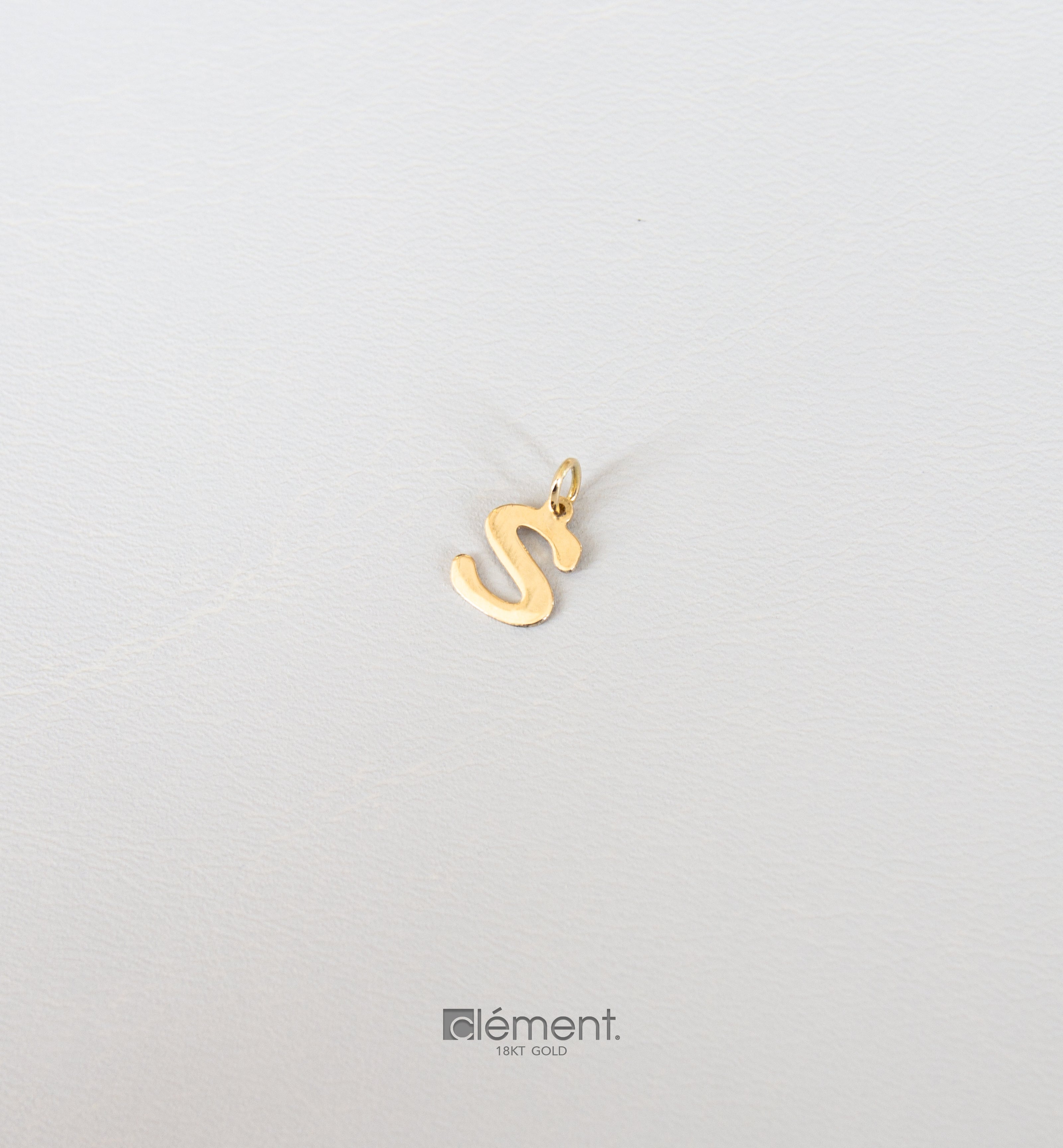 18ct Yellow Gold Initial S