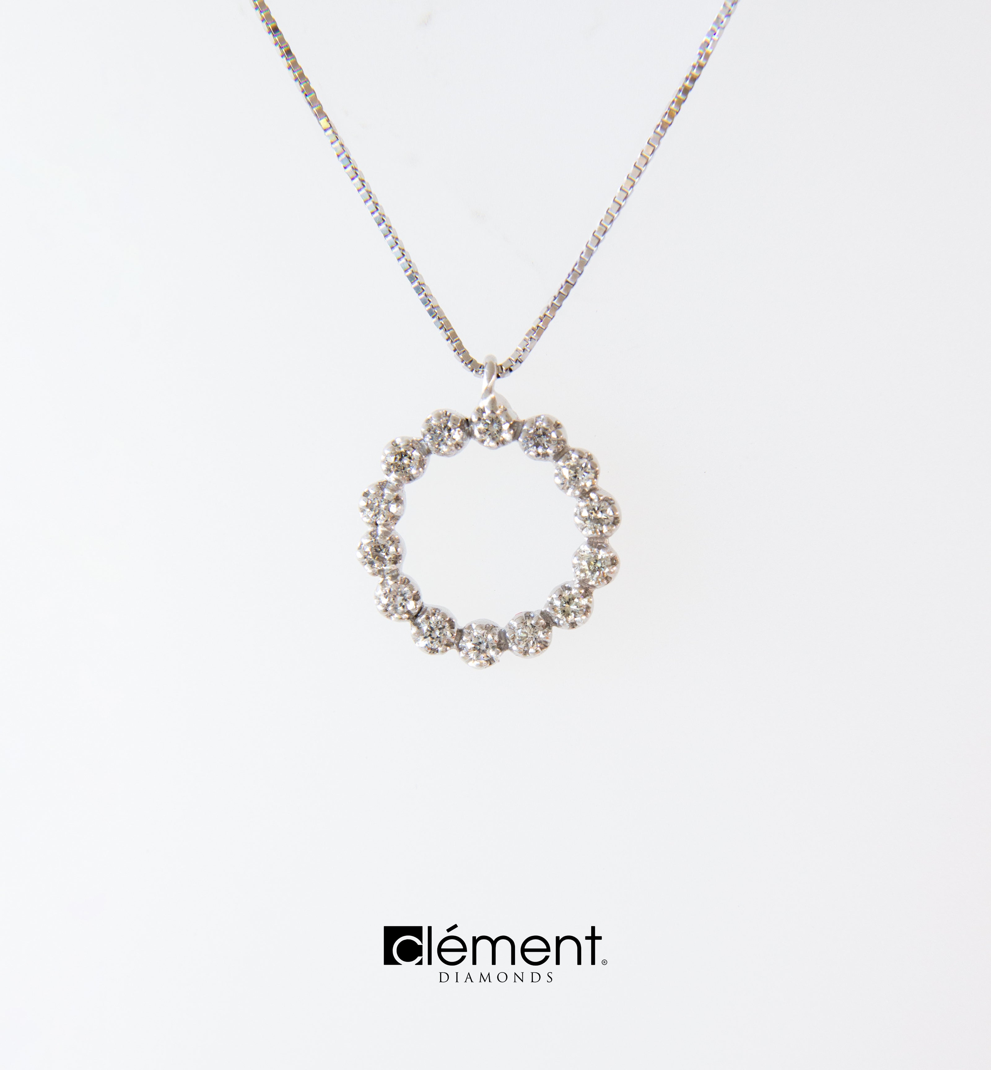 18ct White Gold Diamond Circle Pendant