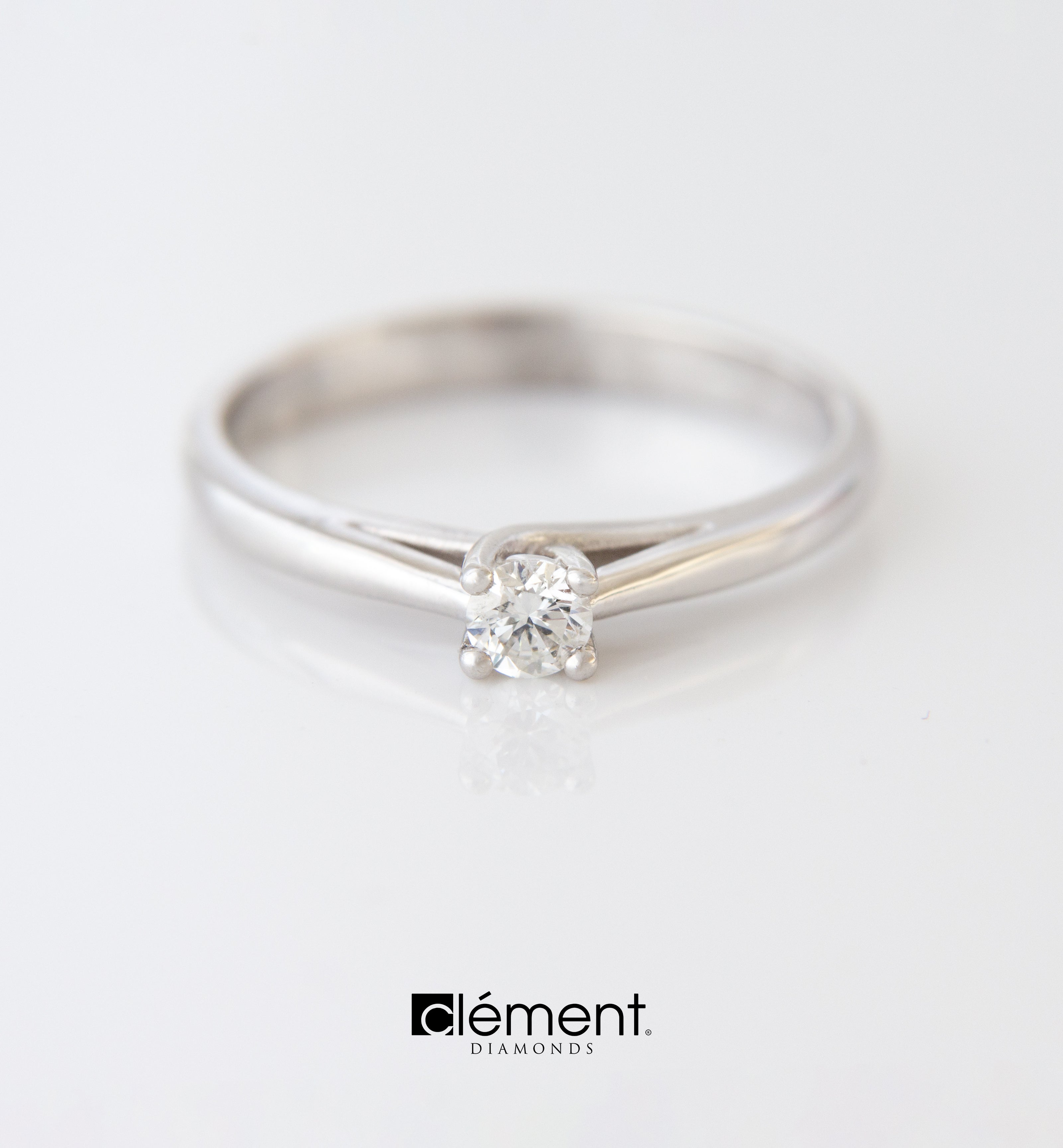 18ct White Gold Natural Diamond Solitaire Ring