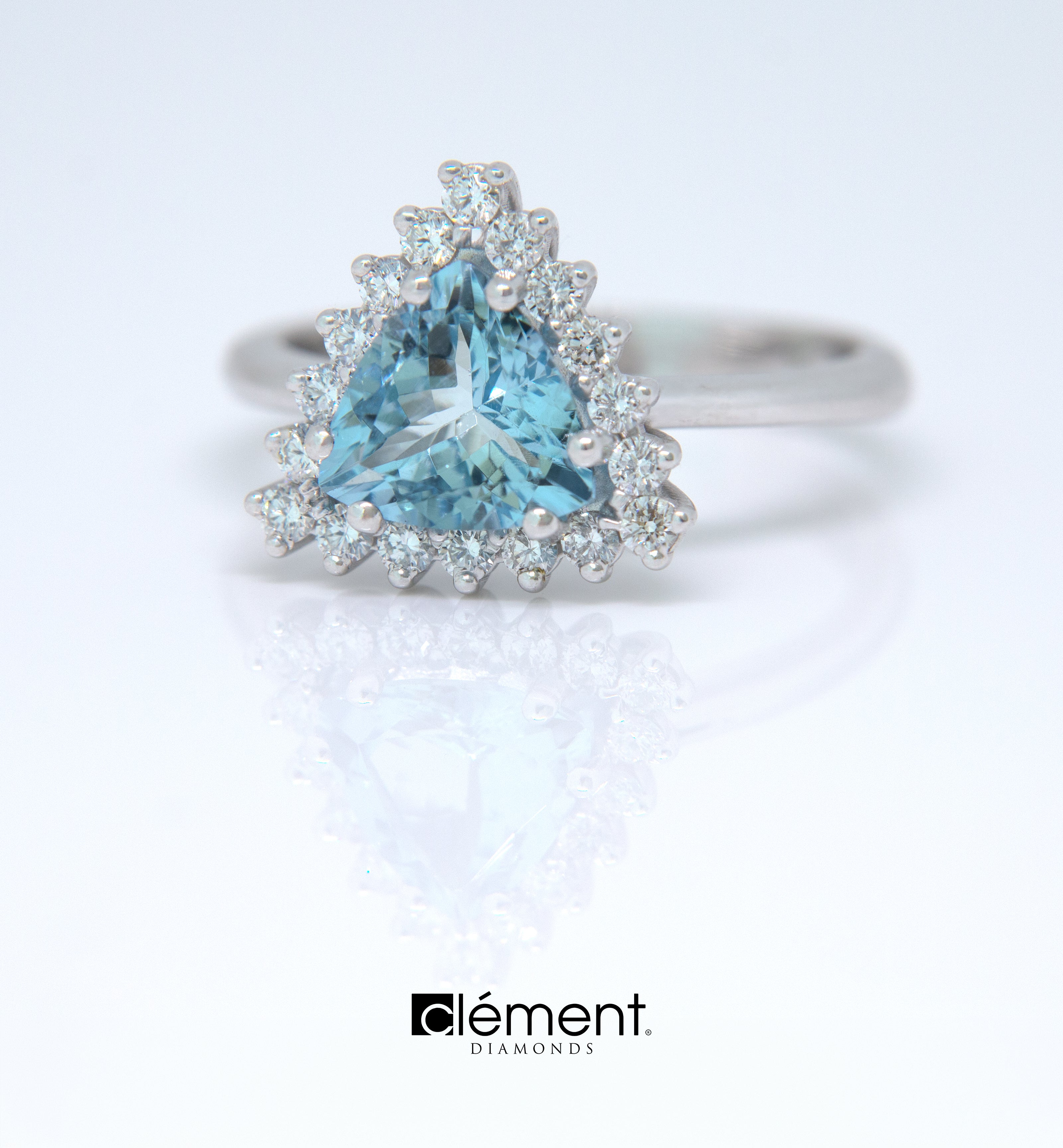 18ct White Gold Aquamarine and Diamond Ring