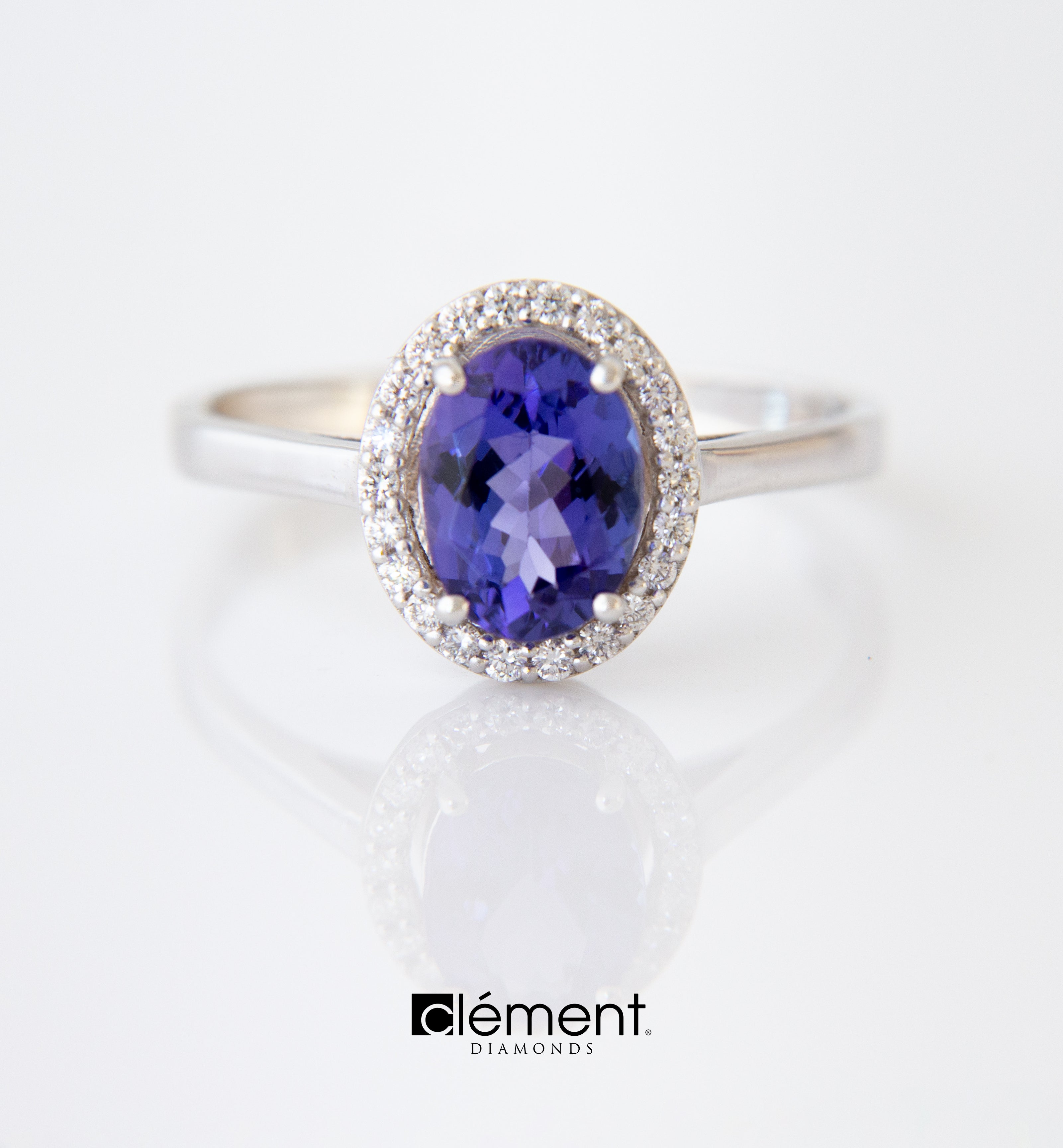 18ct White Gold Diamond and Tanzanite Ring