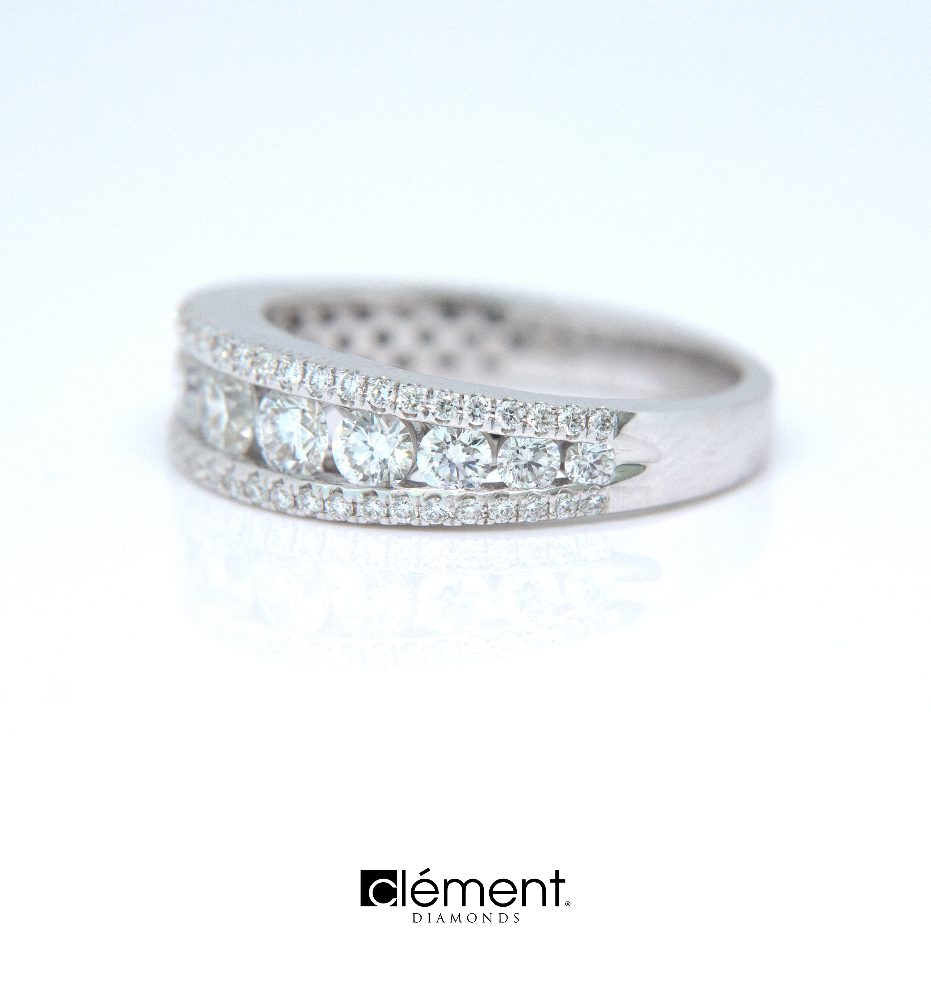 18ct White Gold Natural Diamond Graded Ring