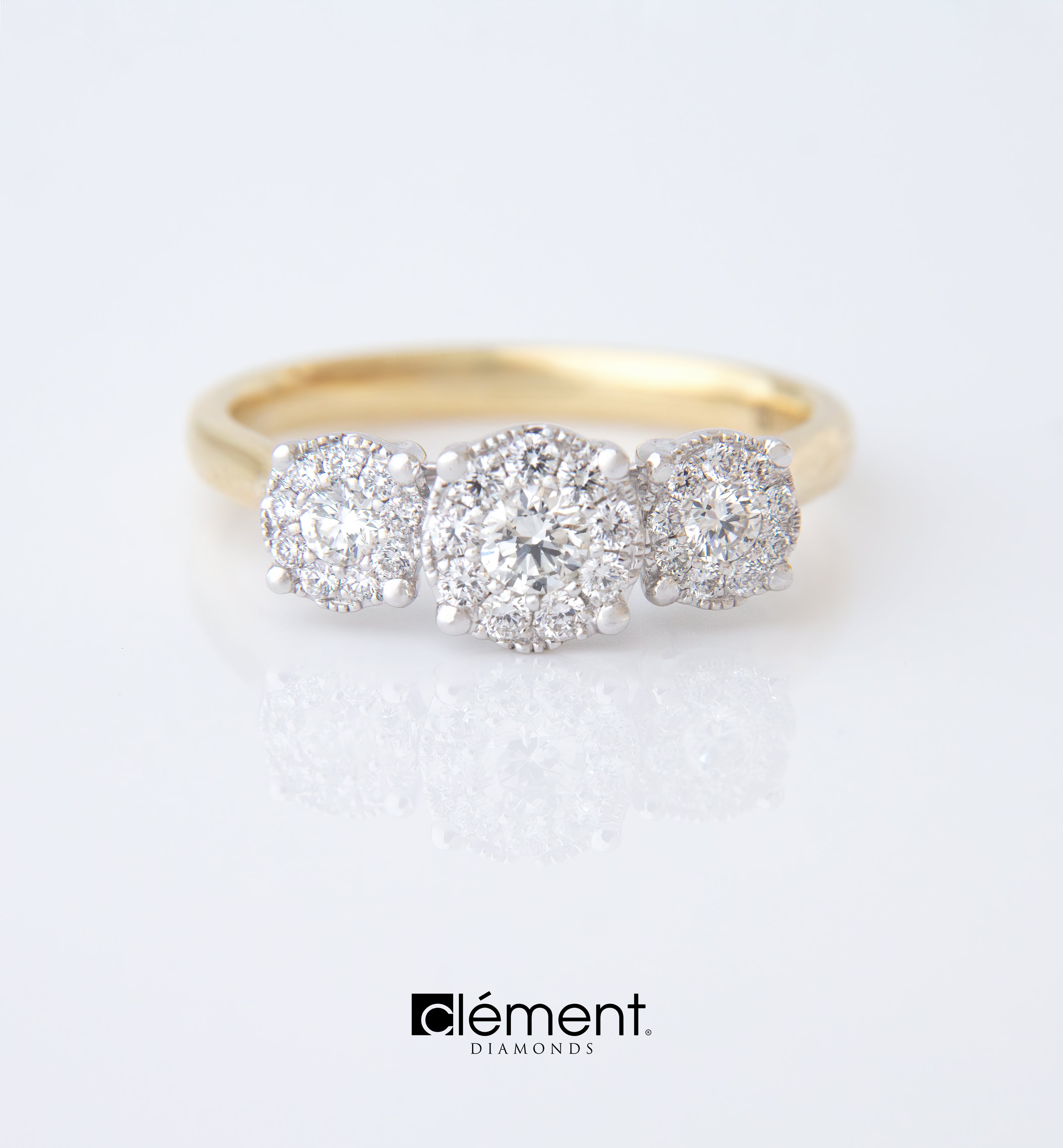 18ct Gold Two-Tone Cluster of Diamond Ring