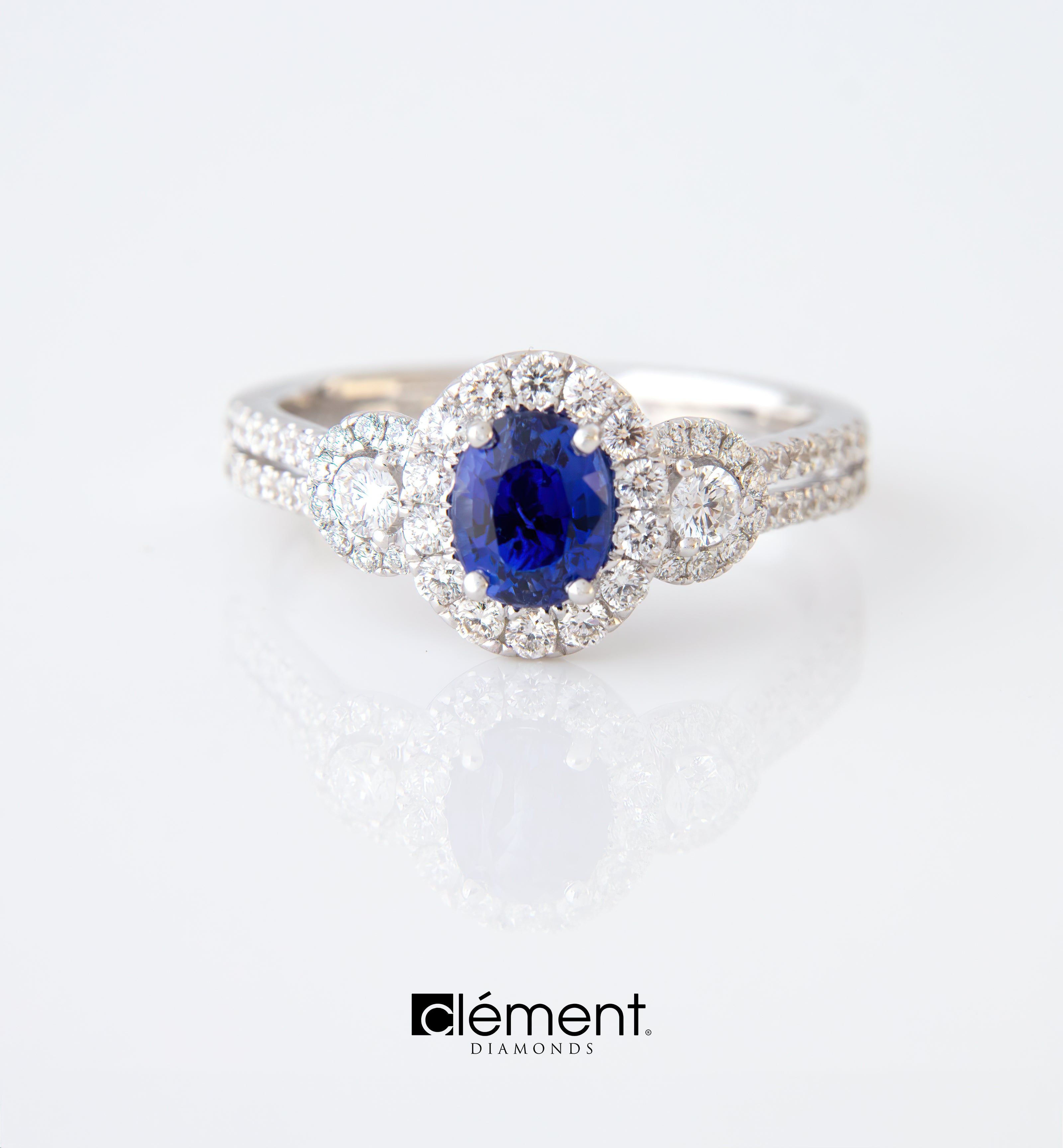 18ct White Gold Diamond and Blue Sapphire Ring