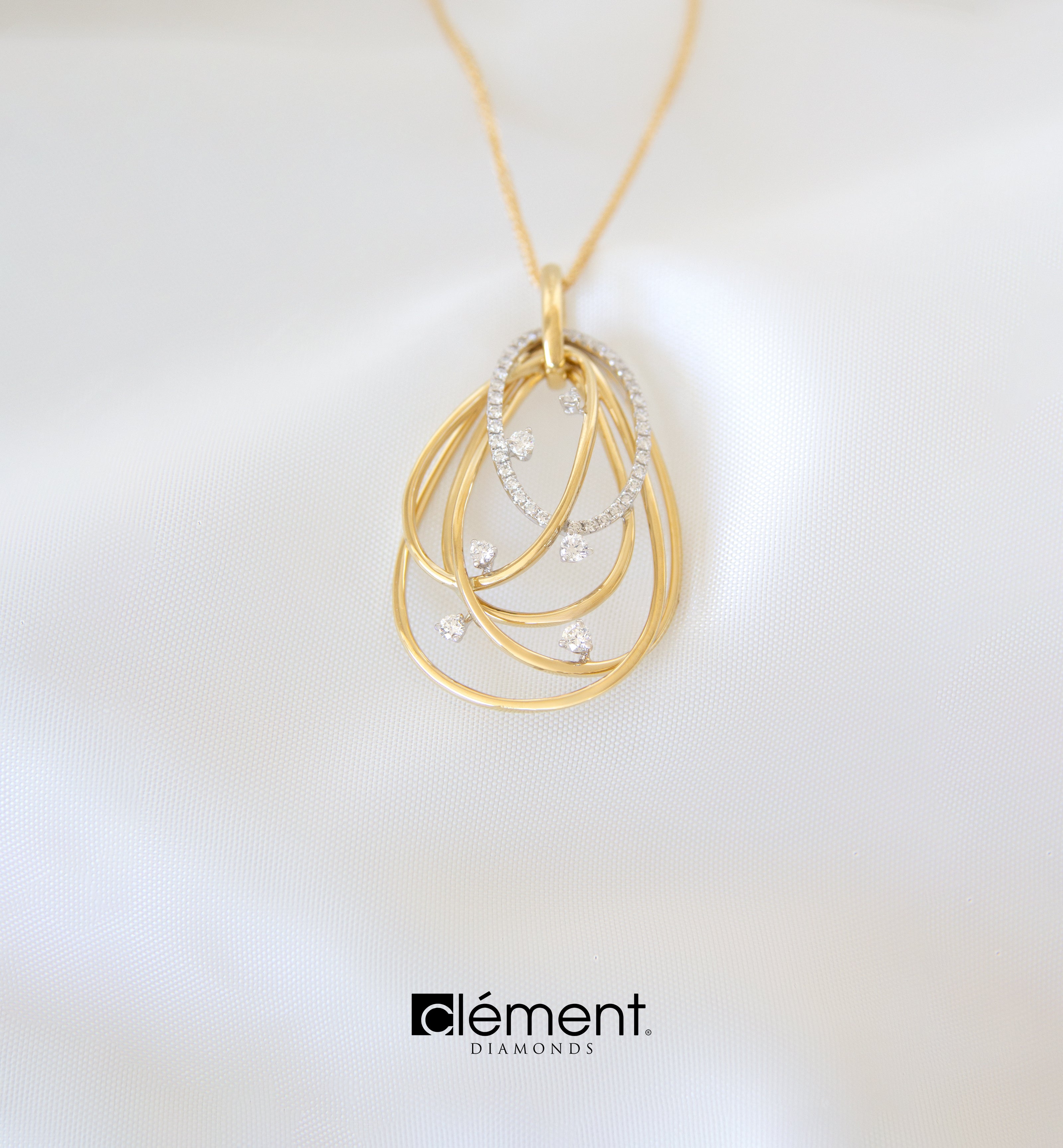 18ct Gold Two-Tone Design Pendant