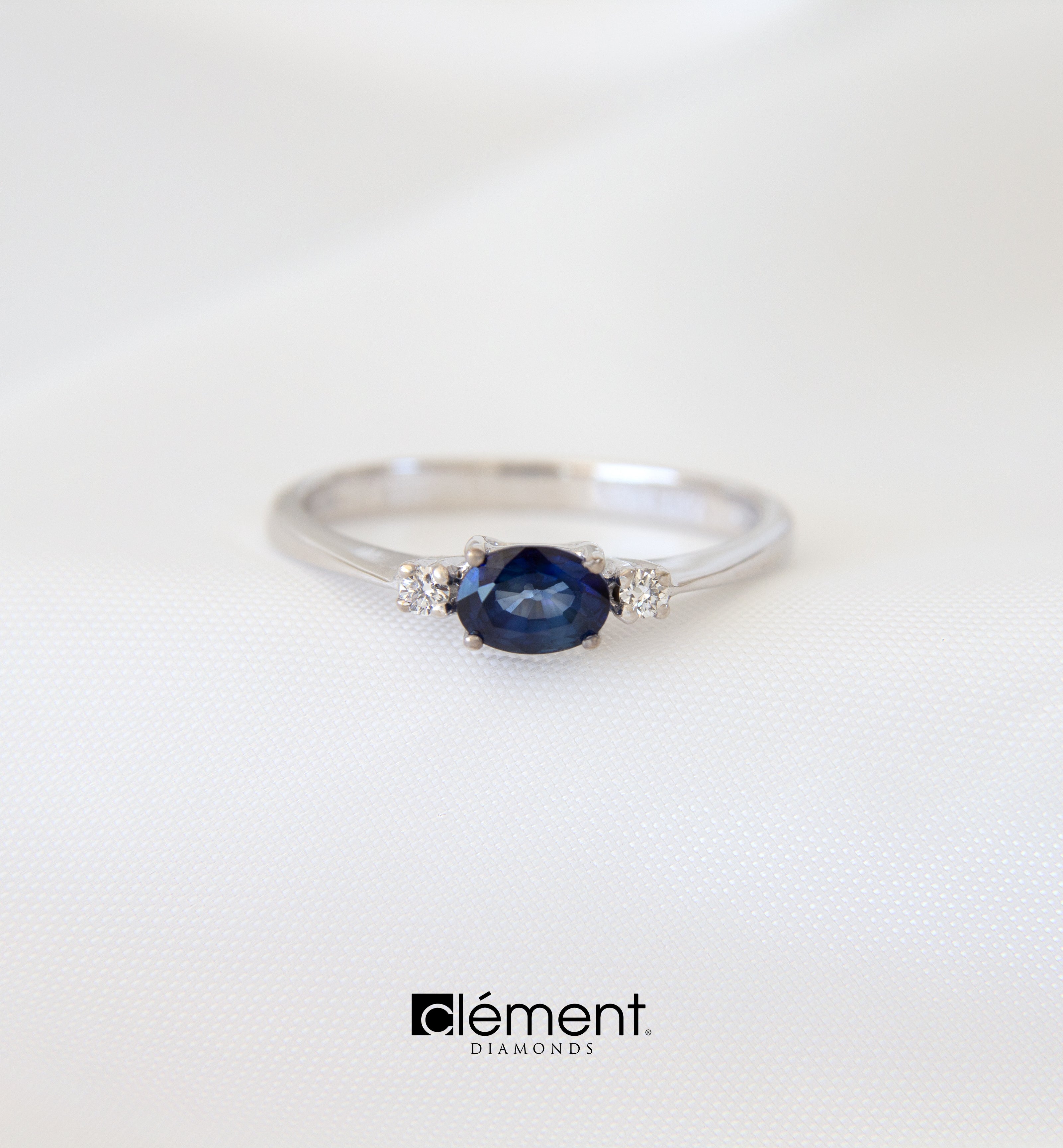 18ct White Gold Diamond and Blue Sapphire Ring