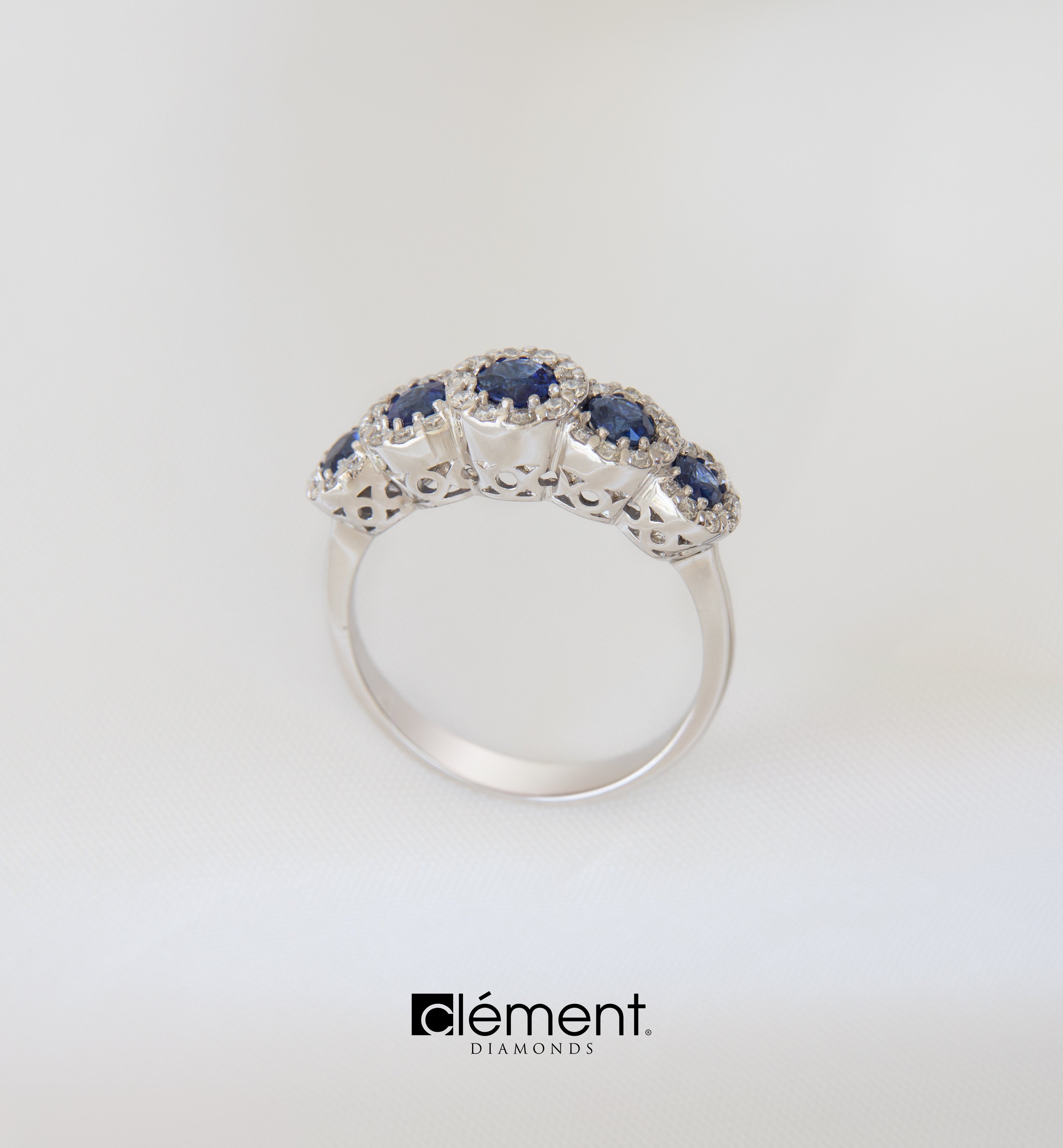 18ct White Gold Blue Sapphire & Diamond Ring