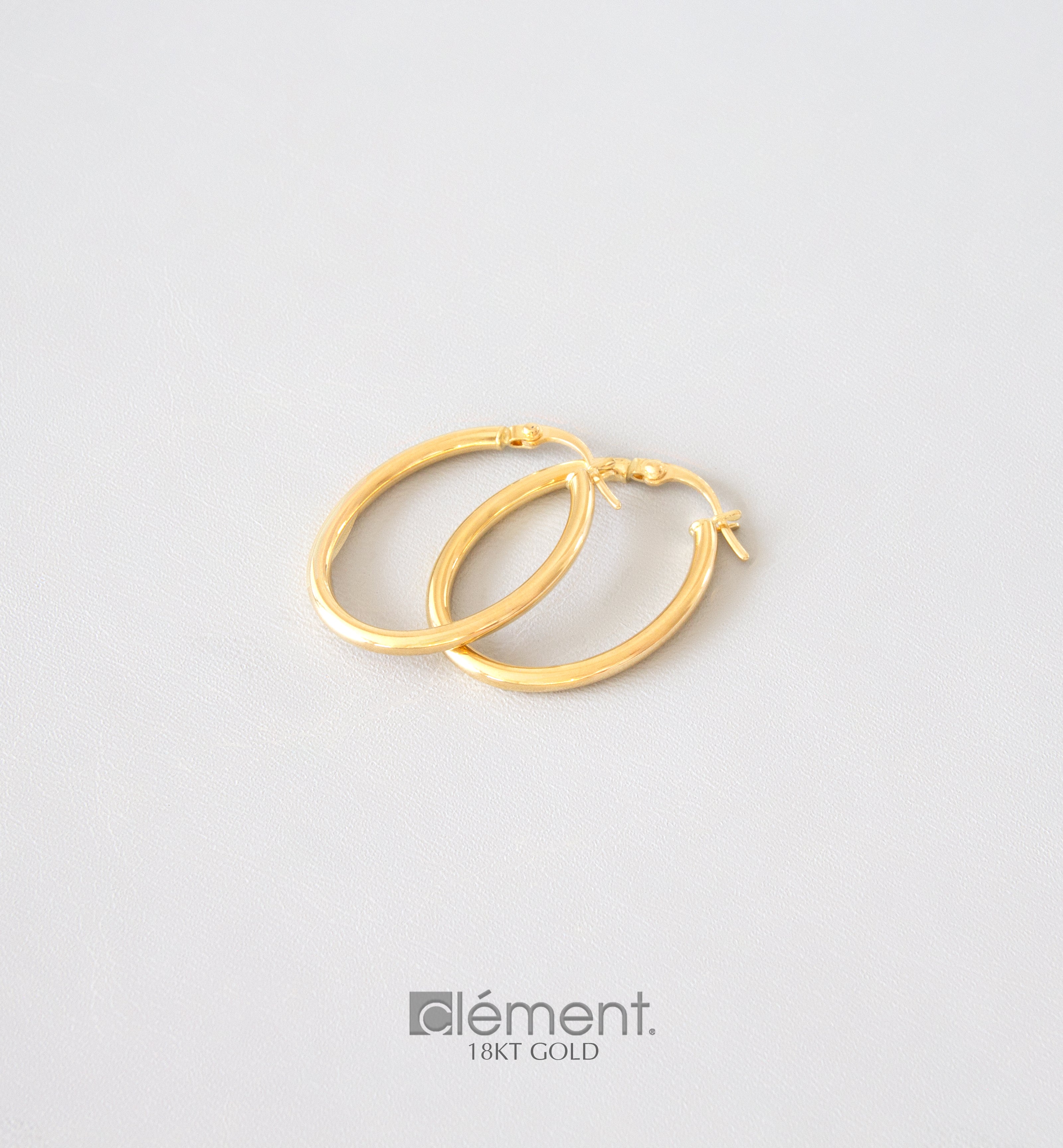 18ct Yellow Gold Oval Hoop Earrings