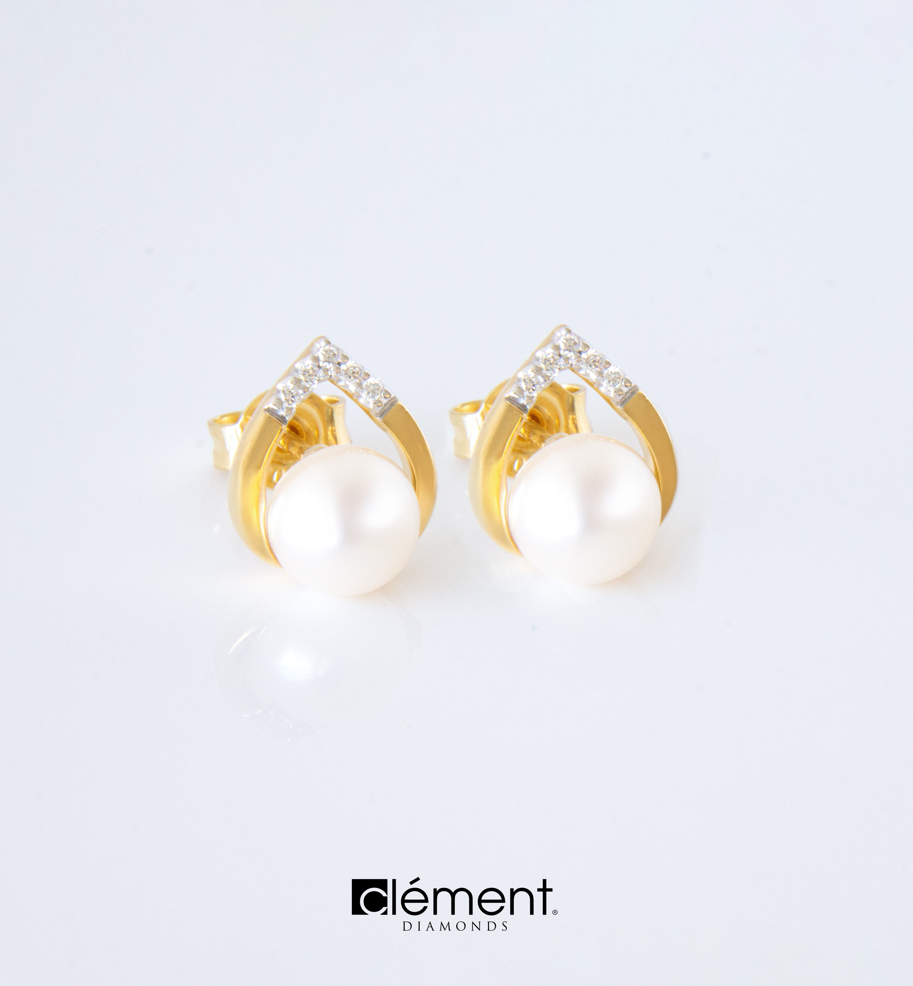 18ct Yellow Gold Diamond and Pearl Earrings