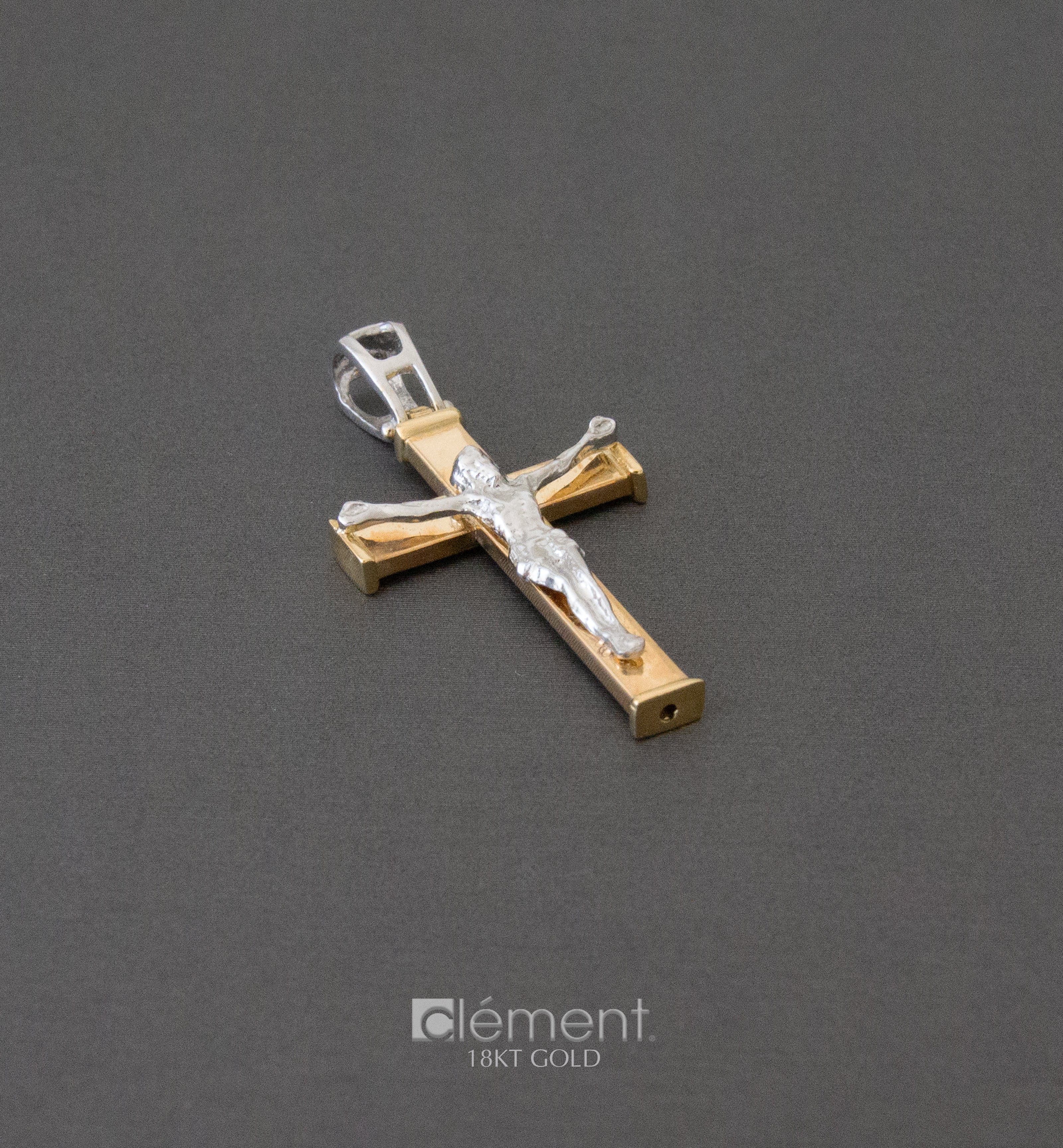 18ct cross online pendant