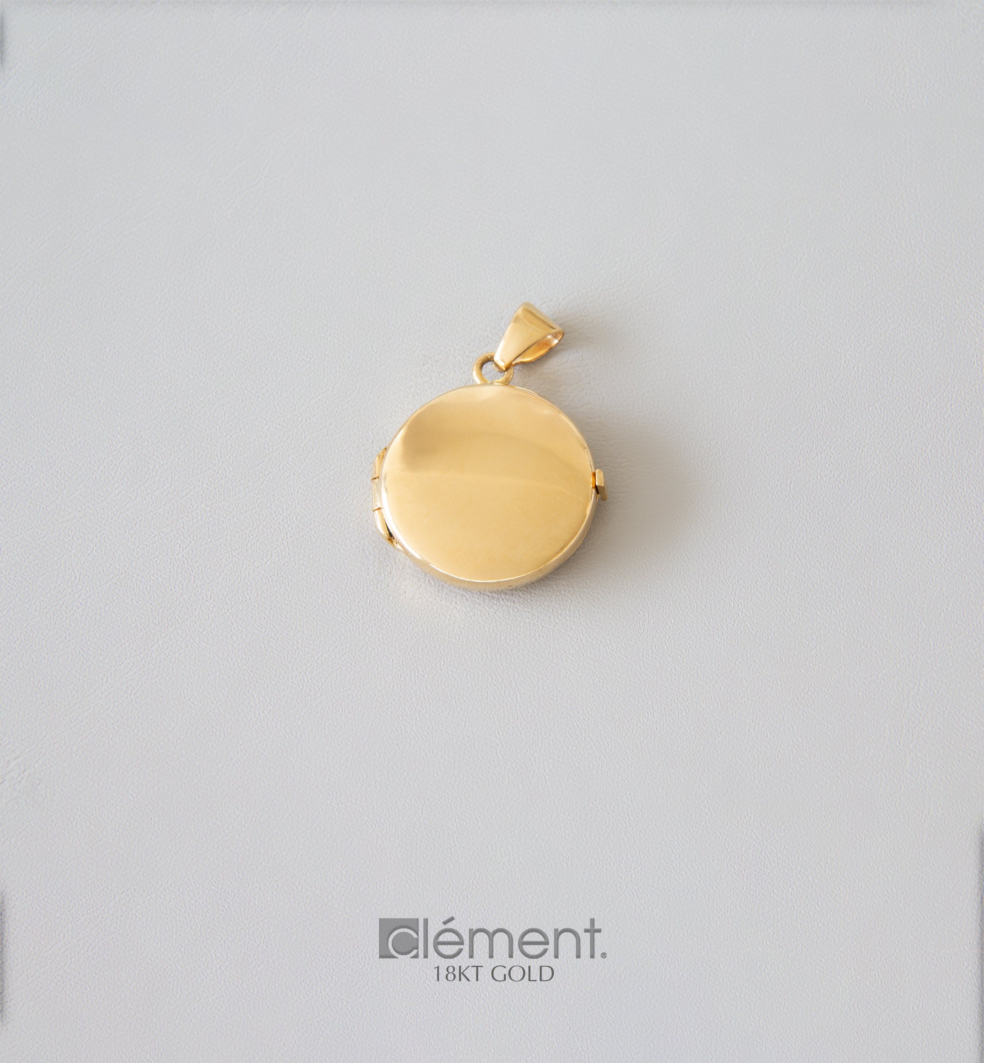 18ct Yellow Gold Circle Locket